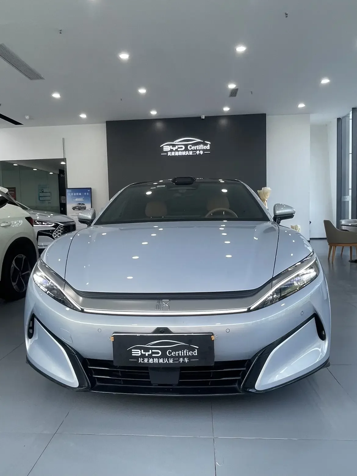 BYD Han L EV