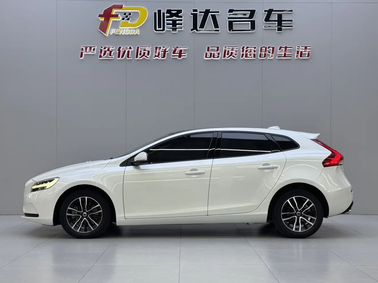 Volvo V40
