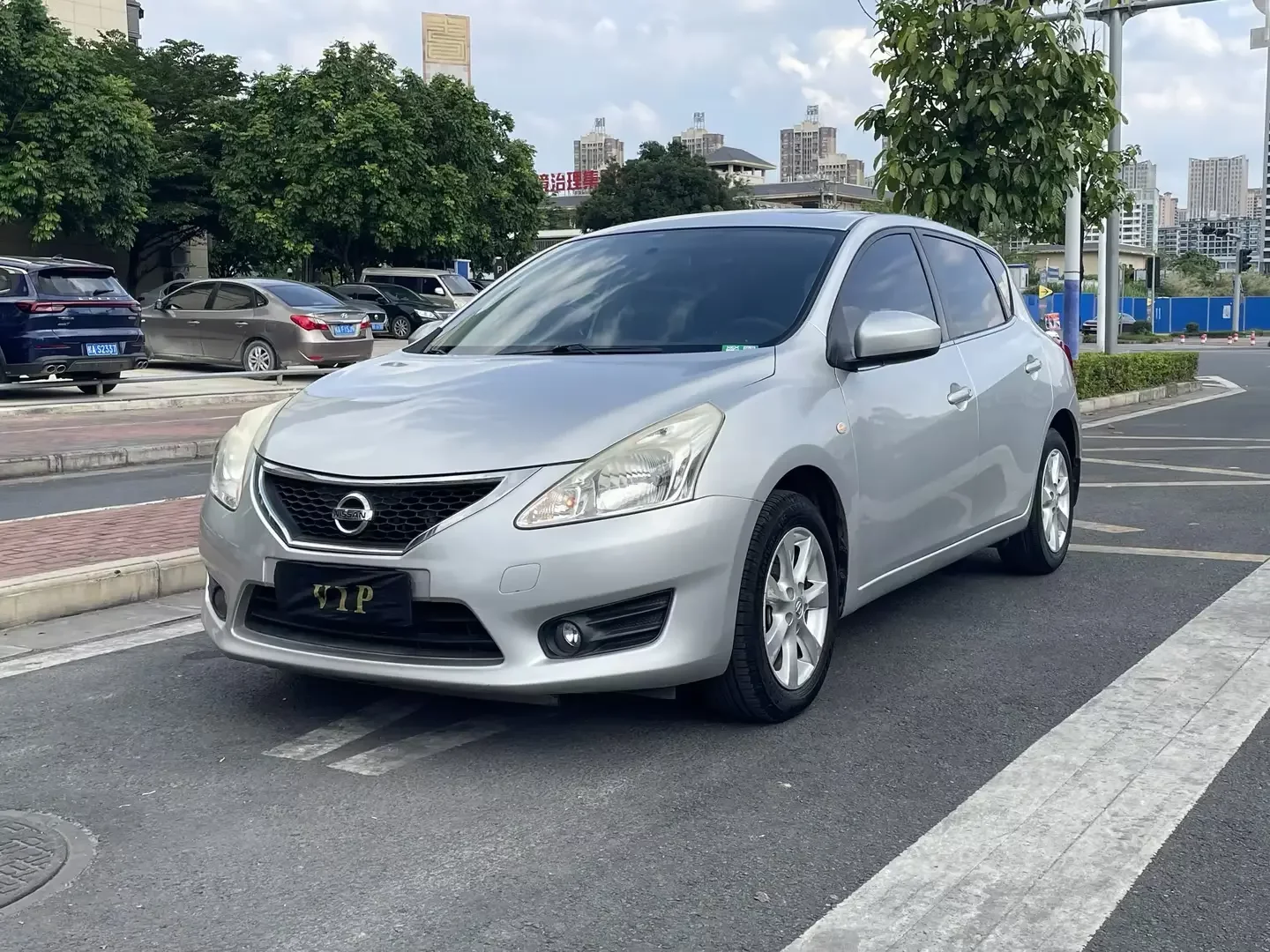Nissan Tiida