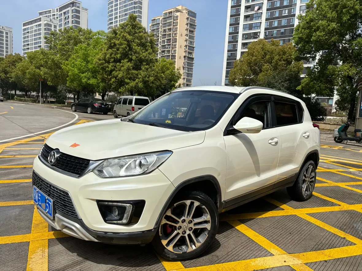 BAIC Shenbao X35