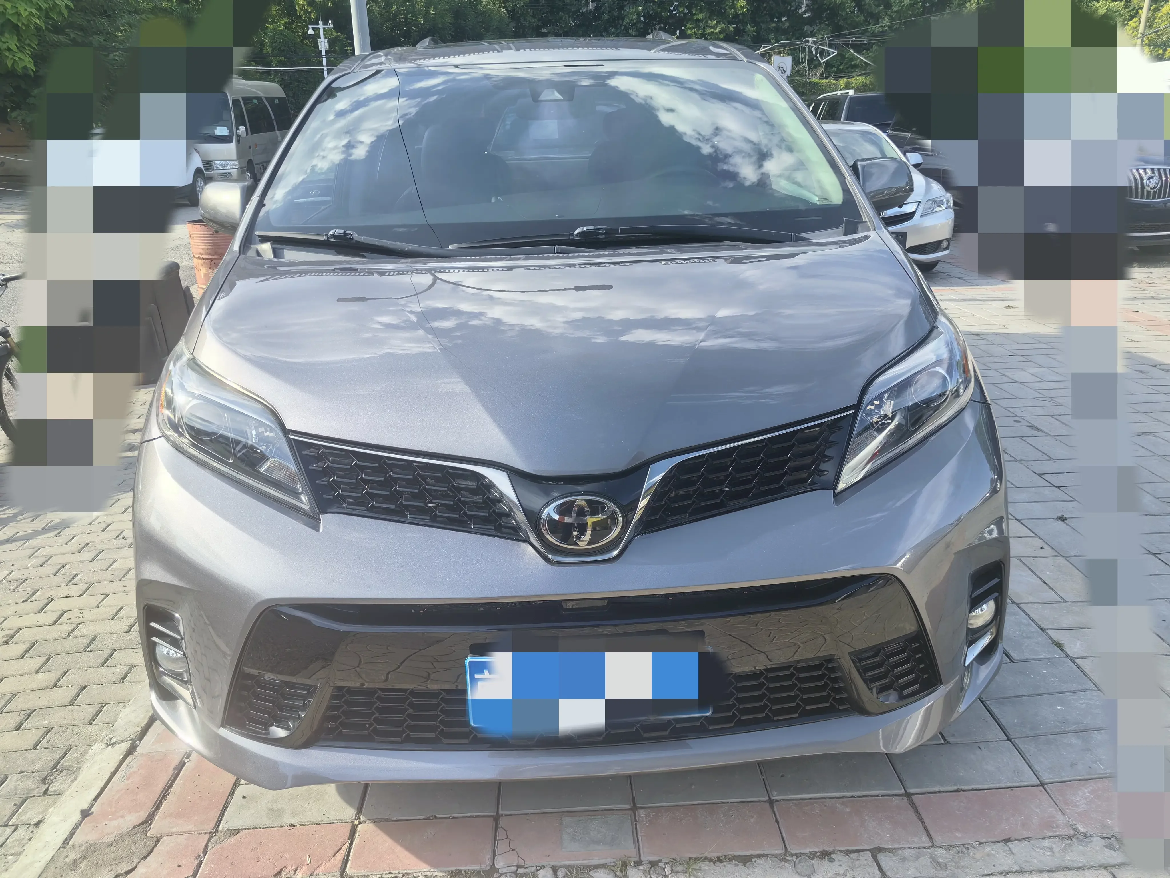 Toyota Sienna