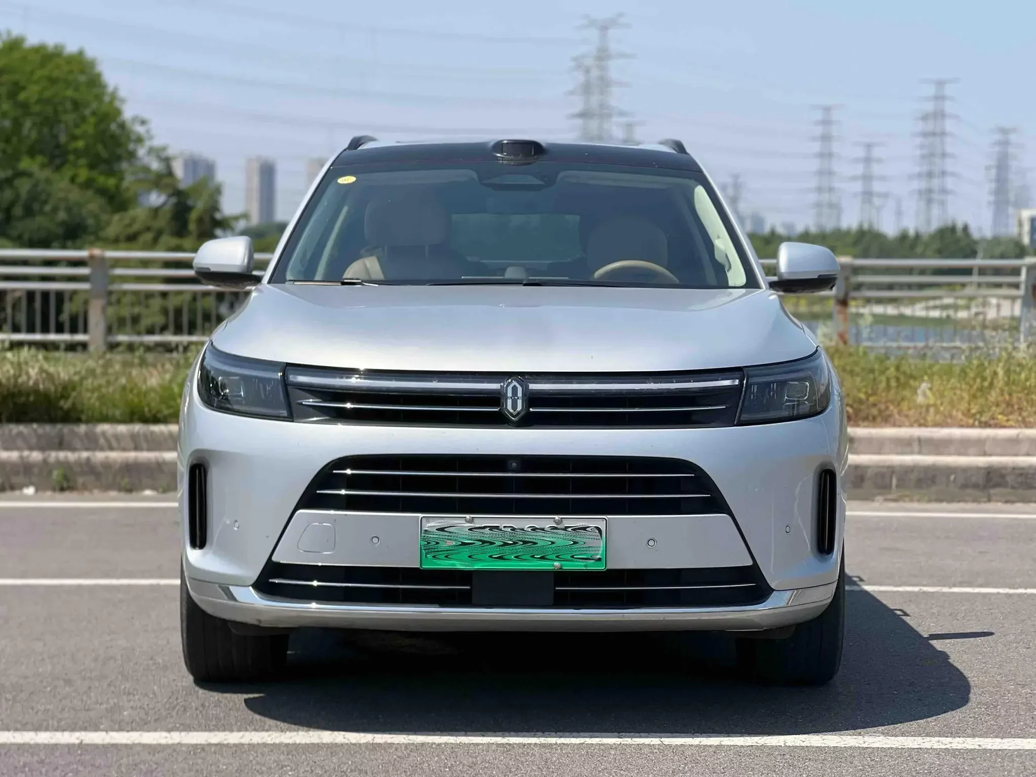 AITO M7 (Wenjie M7)  из Китая