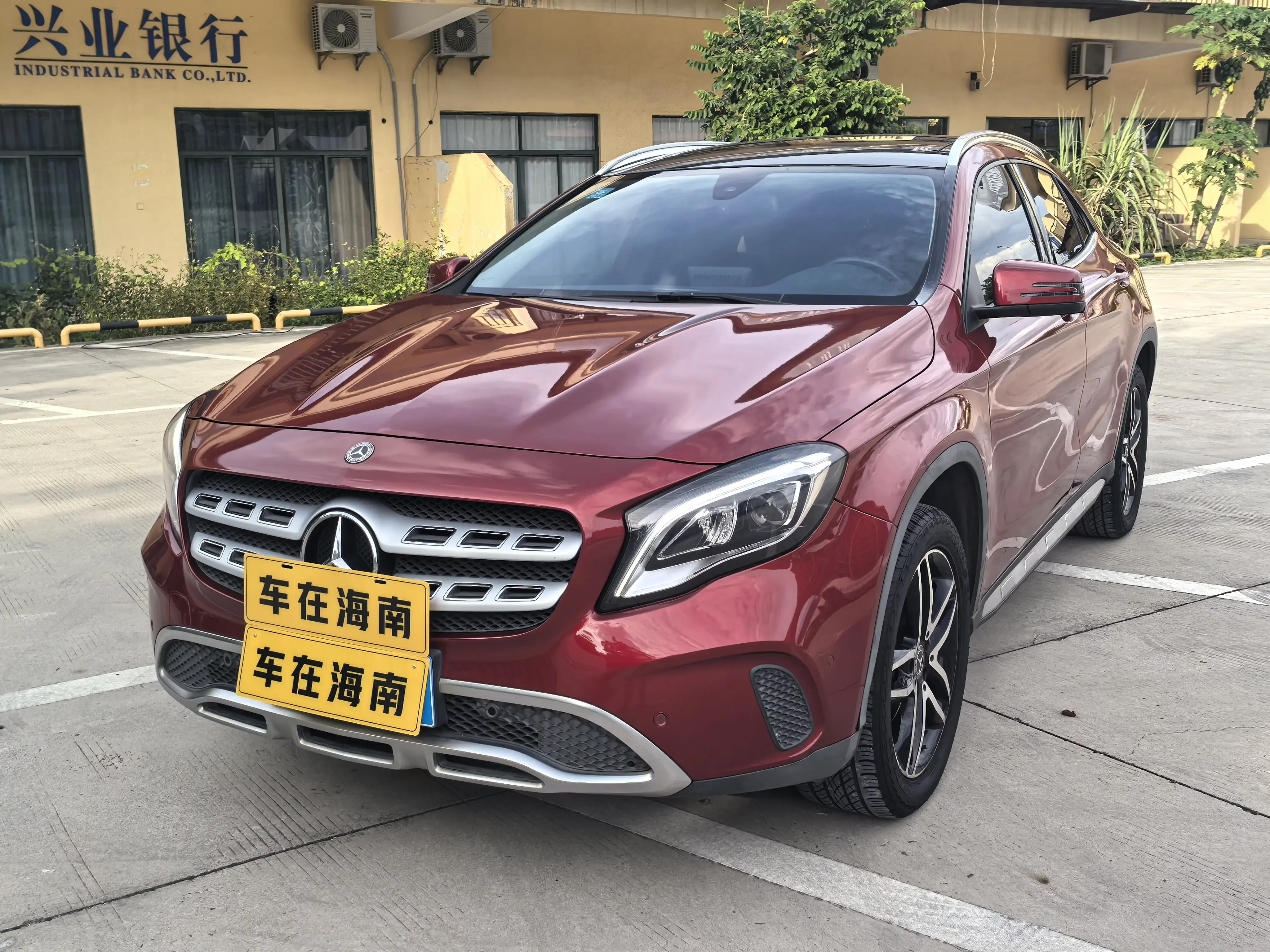 Mercedes-Benz GLA
