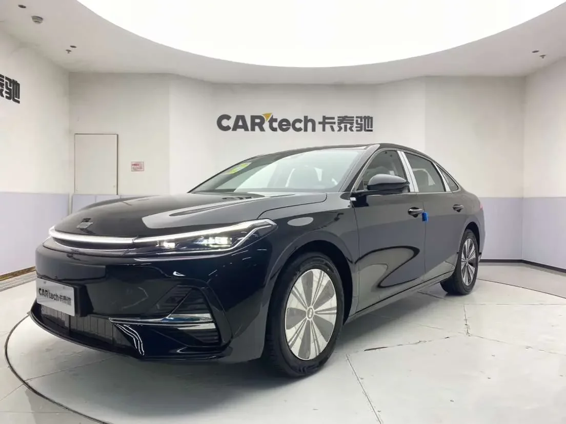 Geely Galaxy A7 EM