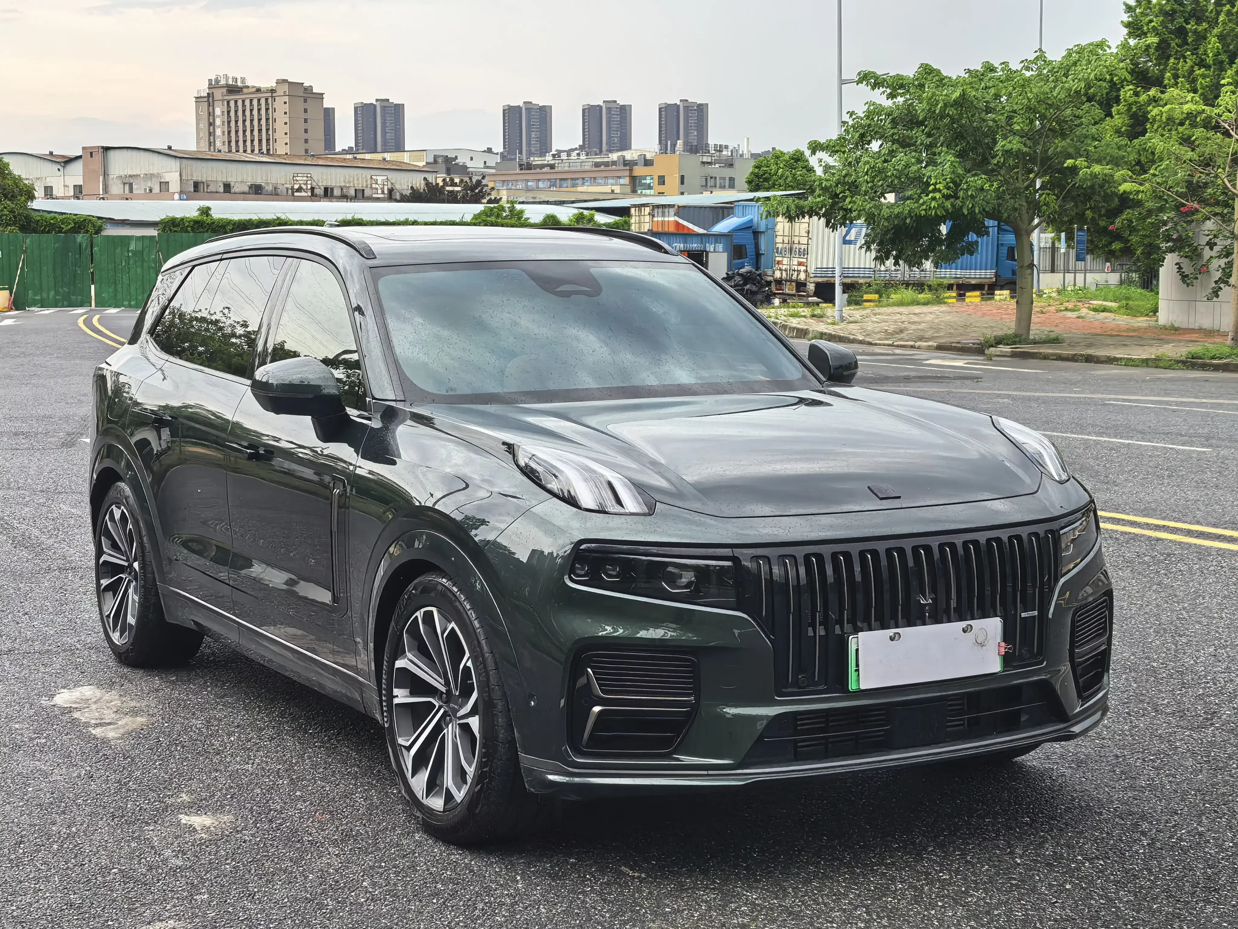 Lynk & Co 09 EM-P