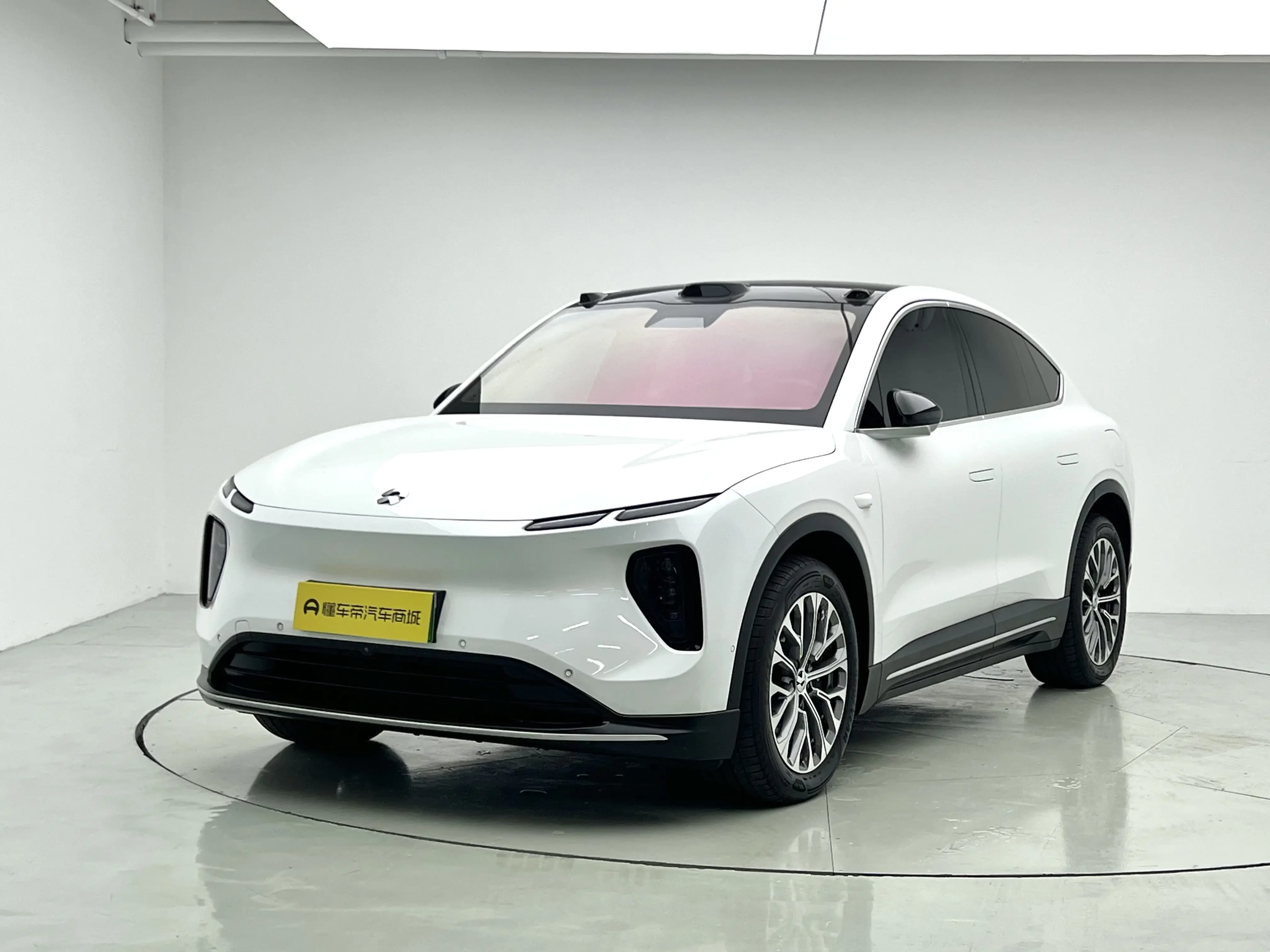 NIO EC6