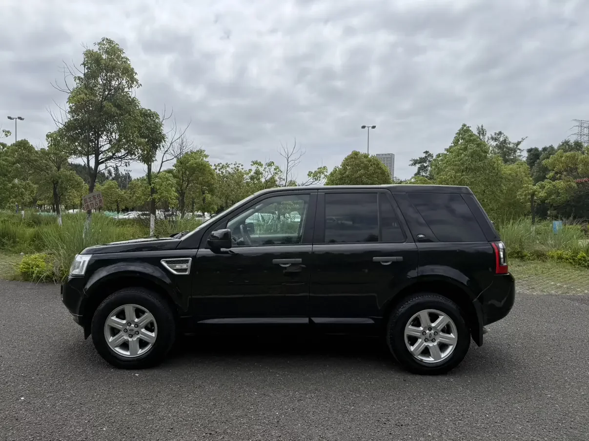 Land Rover Freelander 2