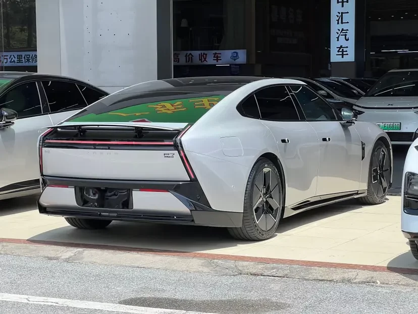 Xpeng P7