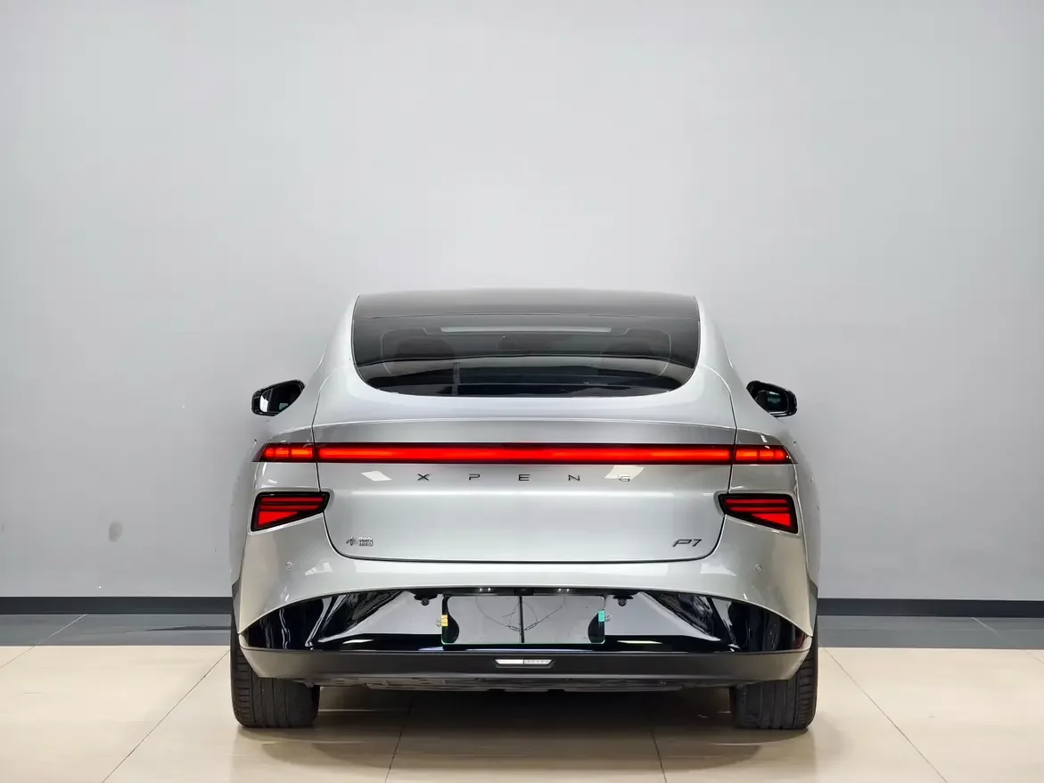 Xpeng P7
