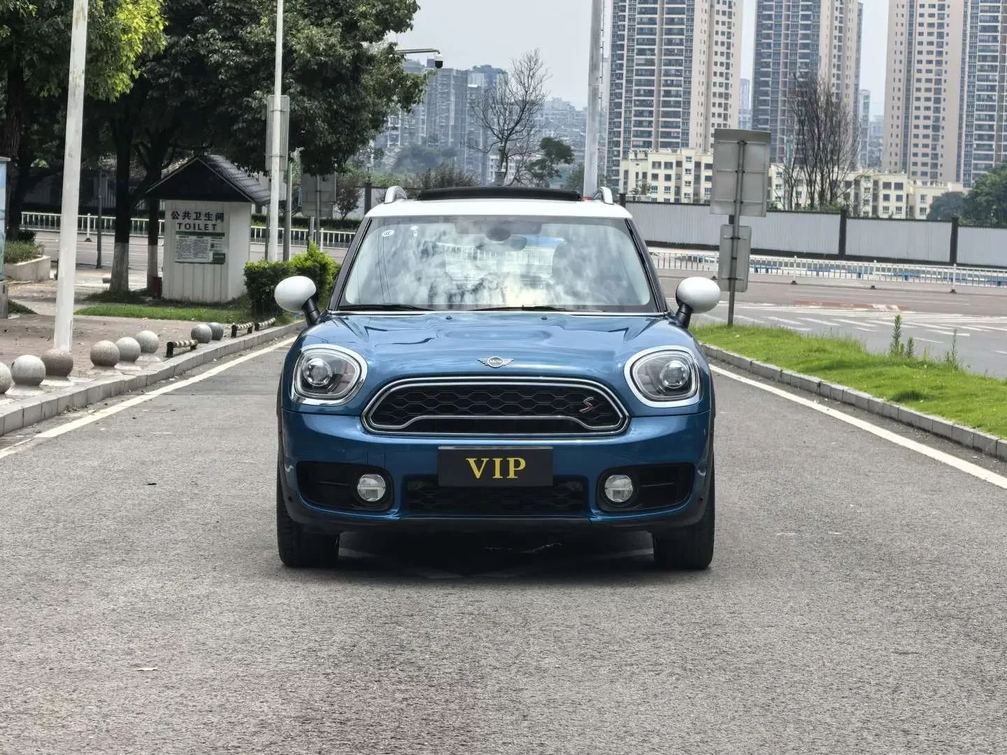 MINI COUNTRYMAN