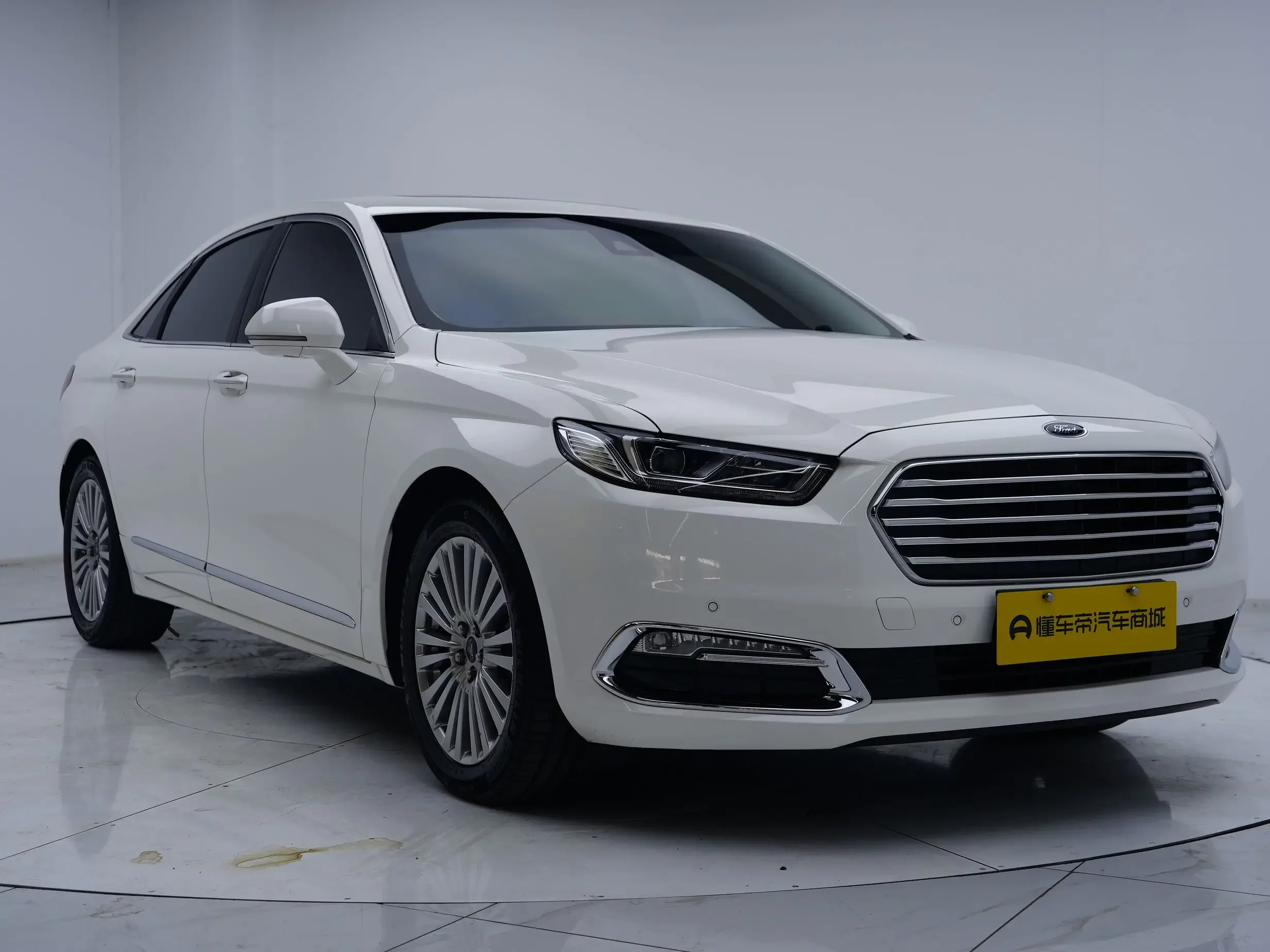 Ford Taurus