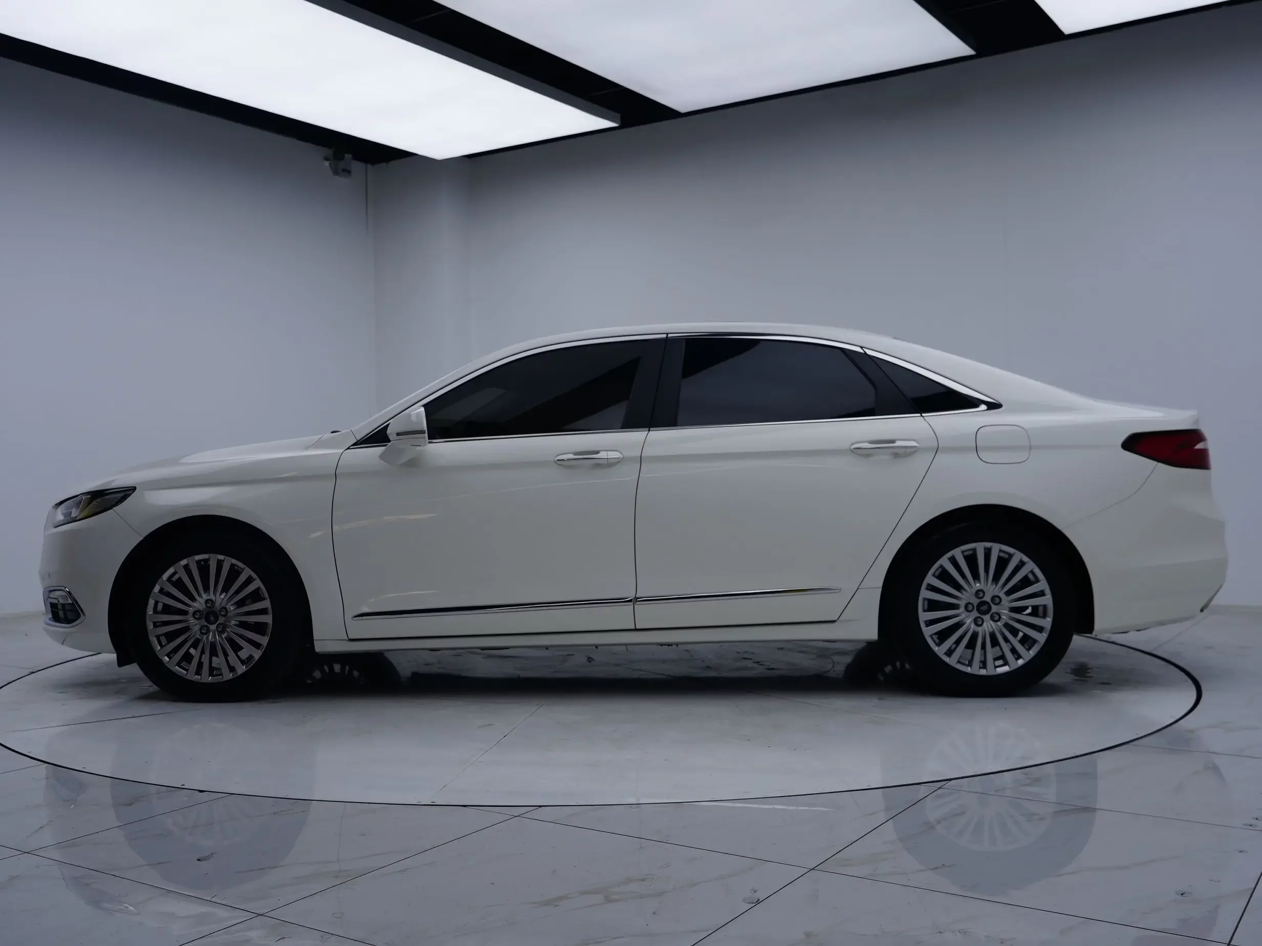Ford Taurus