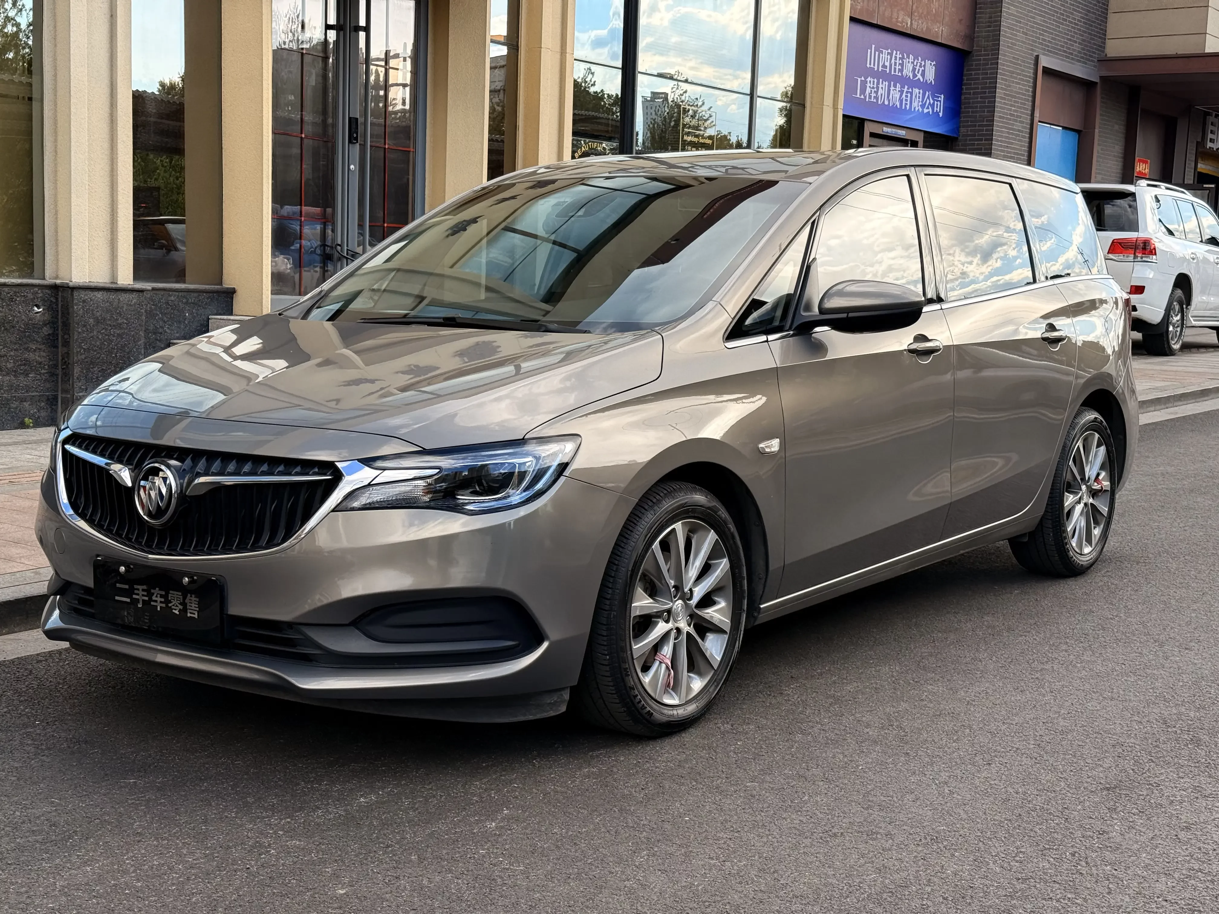 Buick GL6