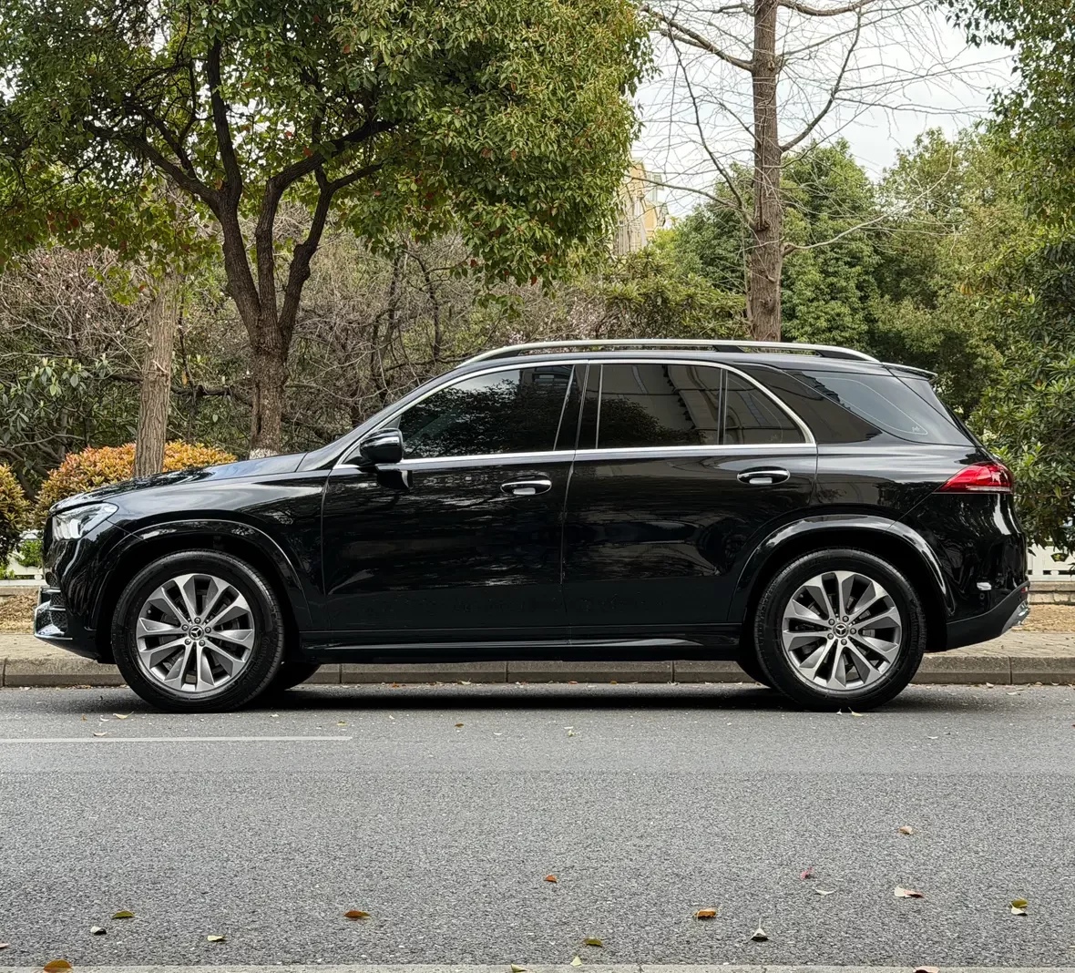 Mercedes-Benz GLE (Imported)