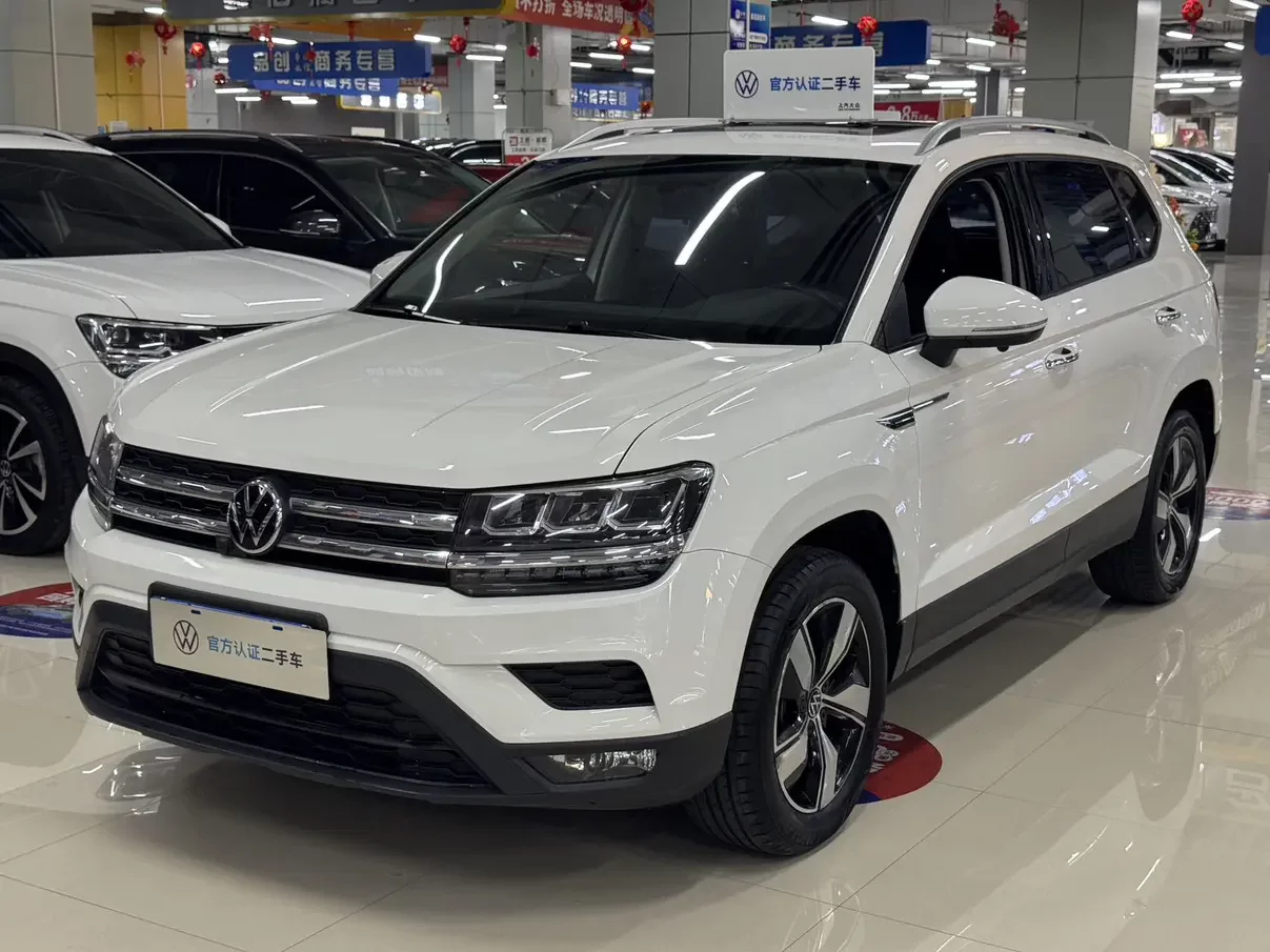 Volkswagen Tharu