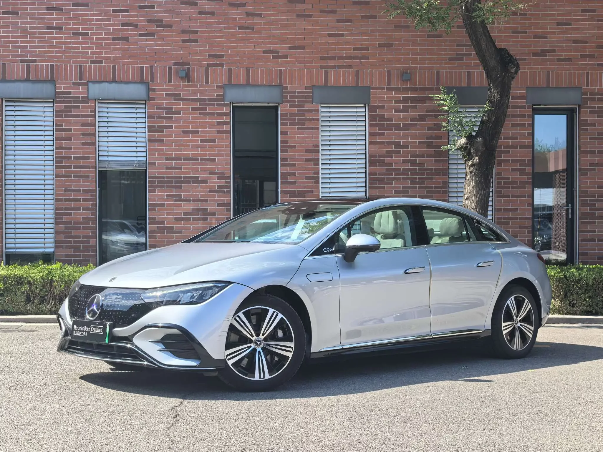 Mercedes-Benz EQE
