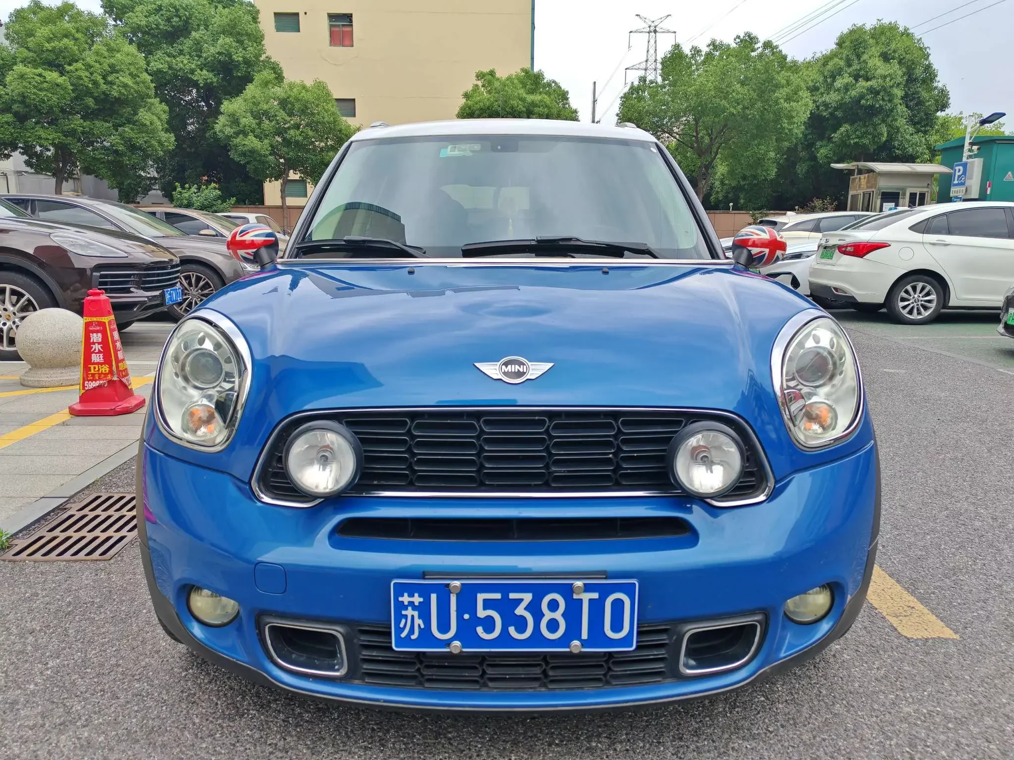 MINI COUNTRYMAN