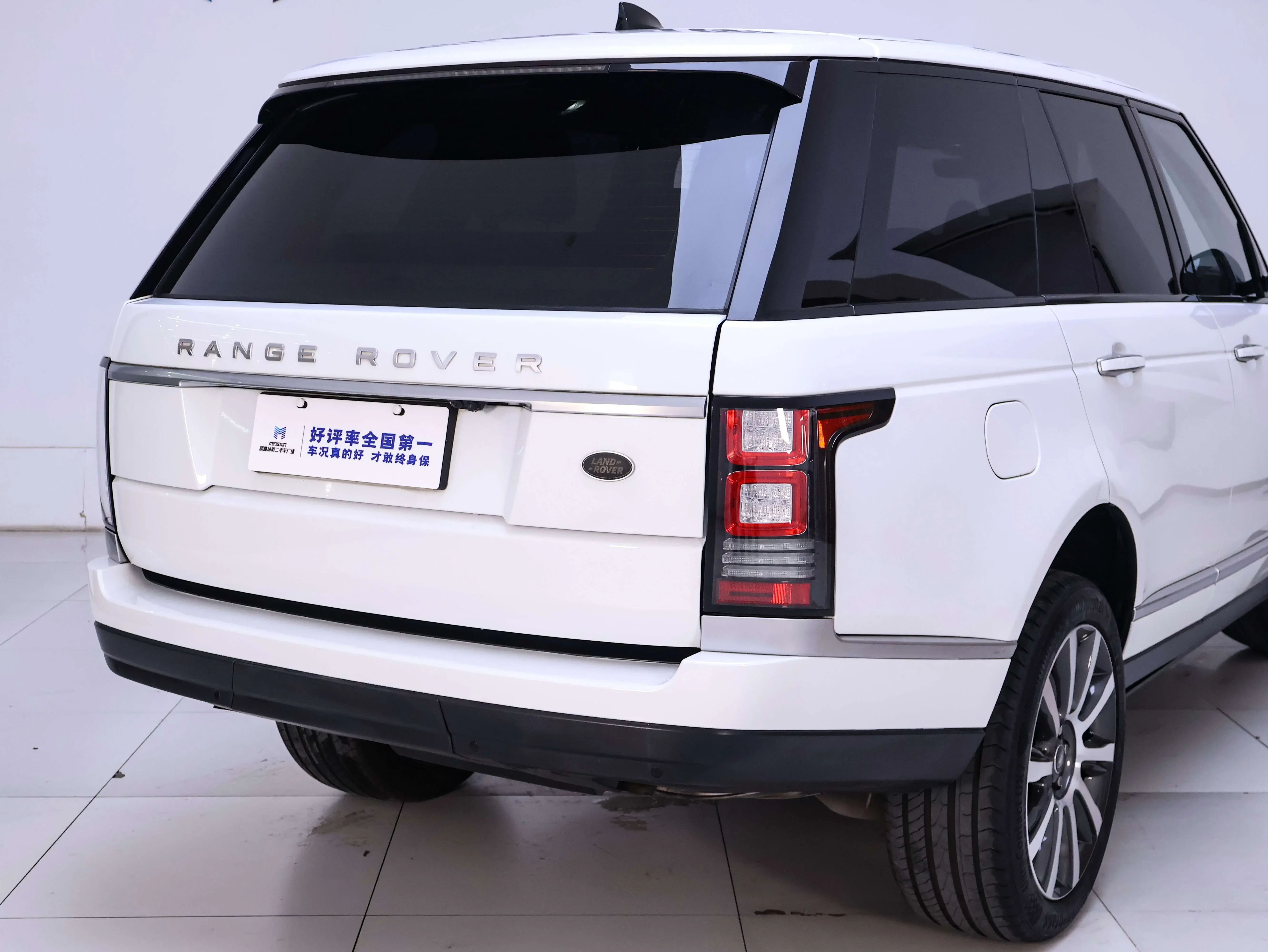 Land Rover range rover