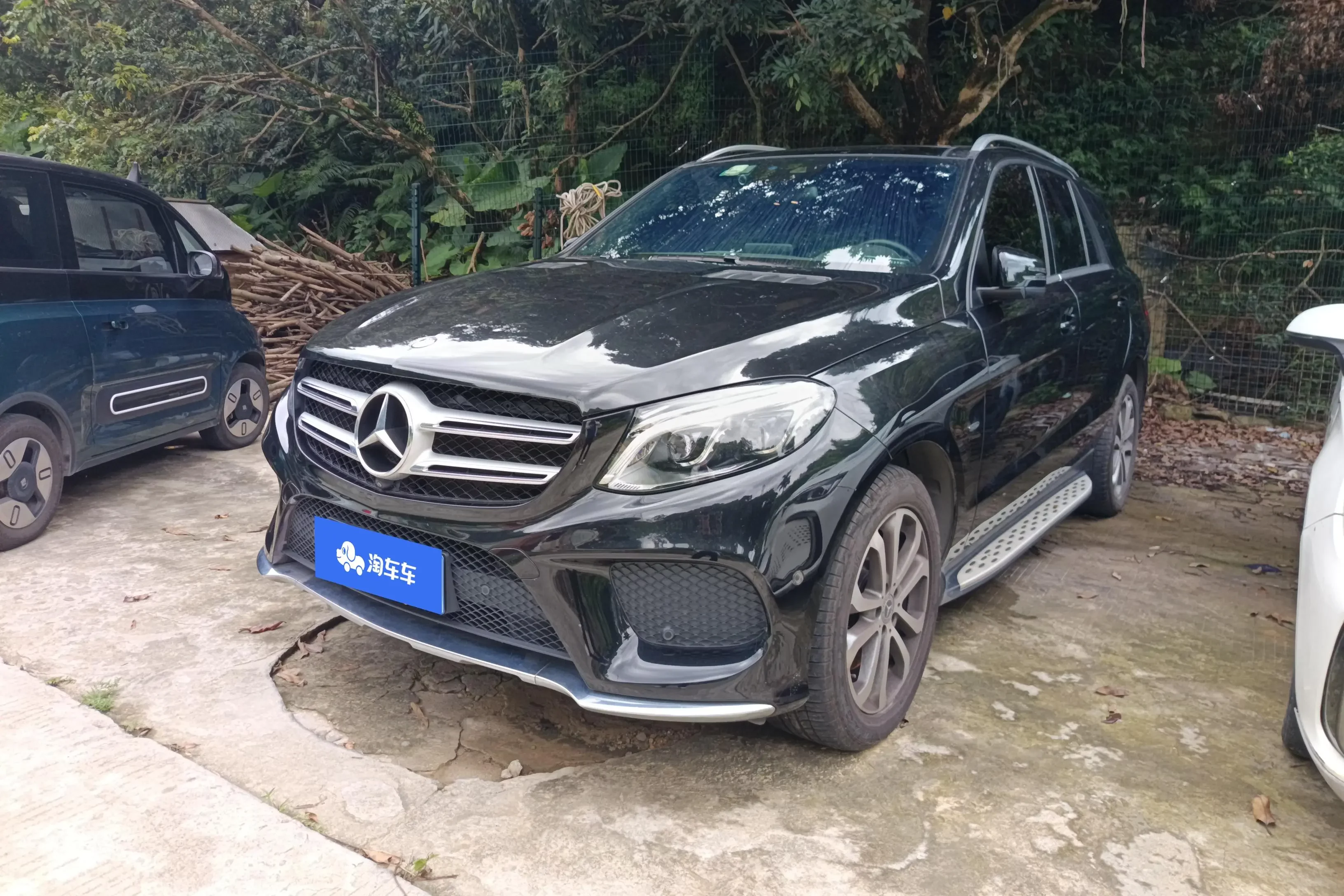 Mercedes-Benz GLE (Imported)