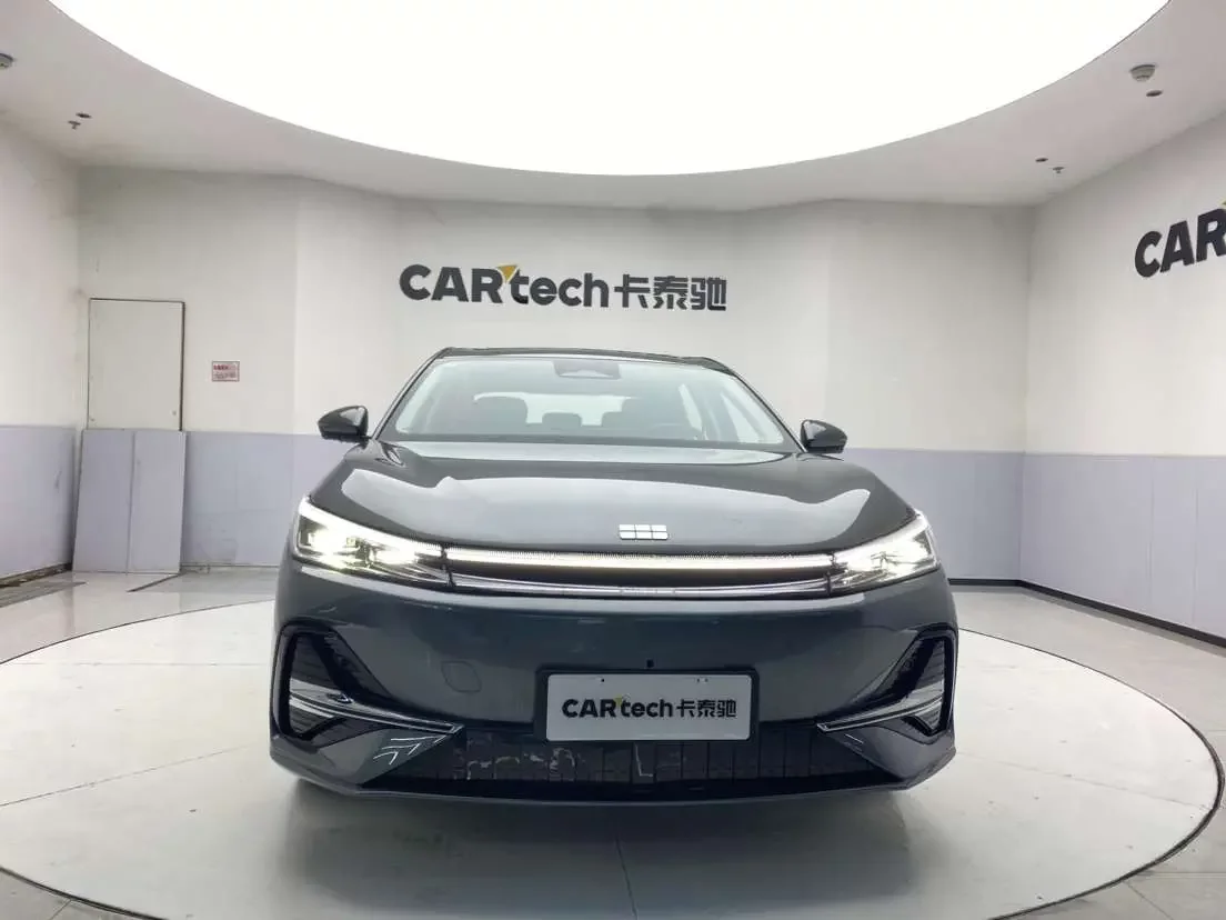 Geely Galaxy A7 EM