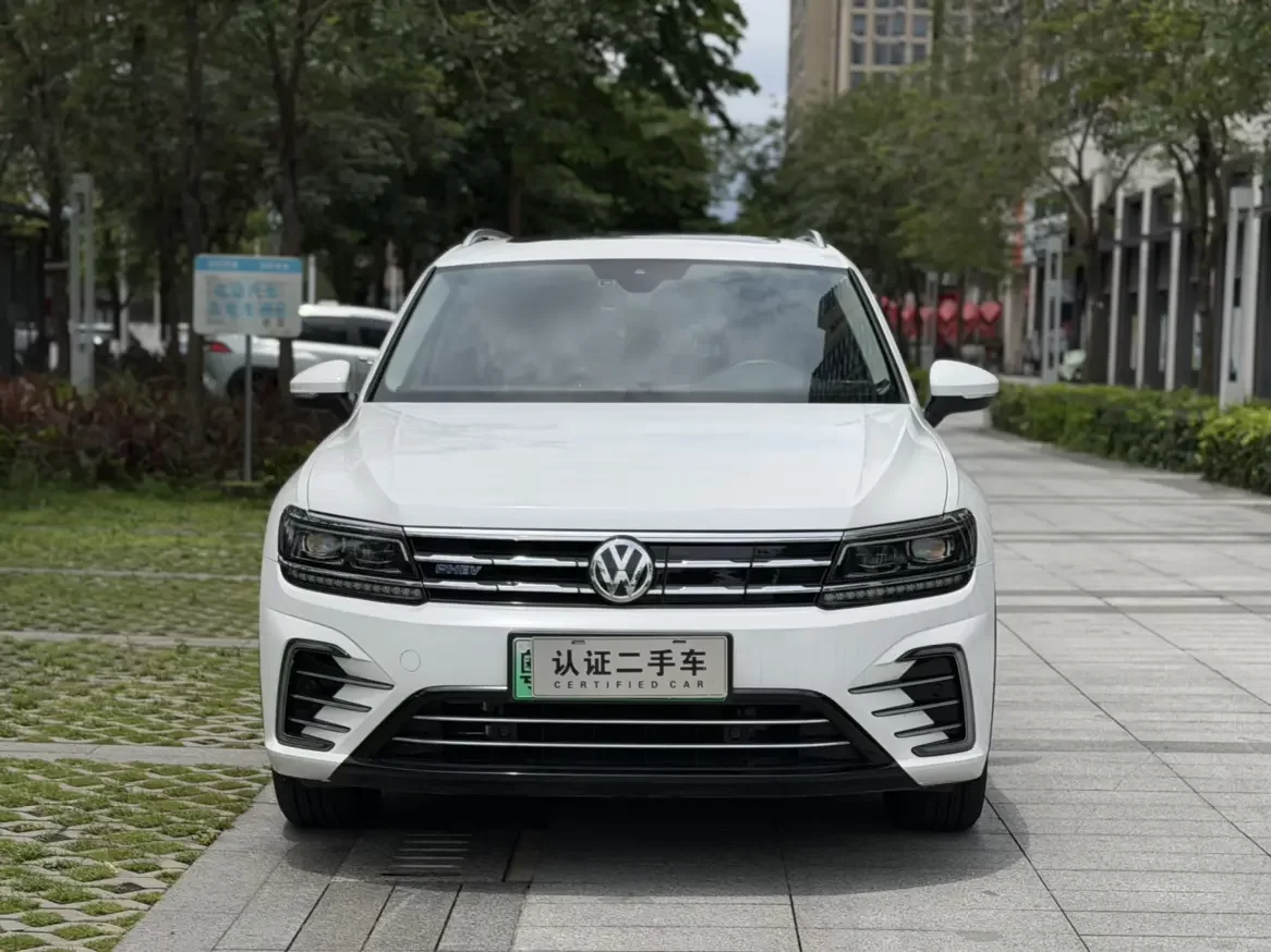 Volkswagen Tiguan L PHEV