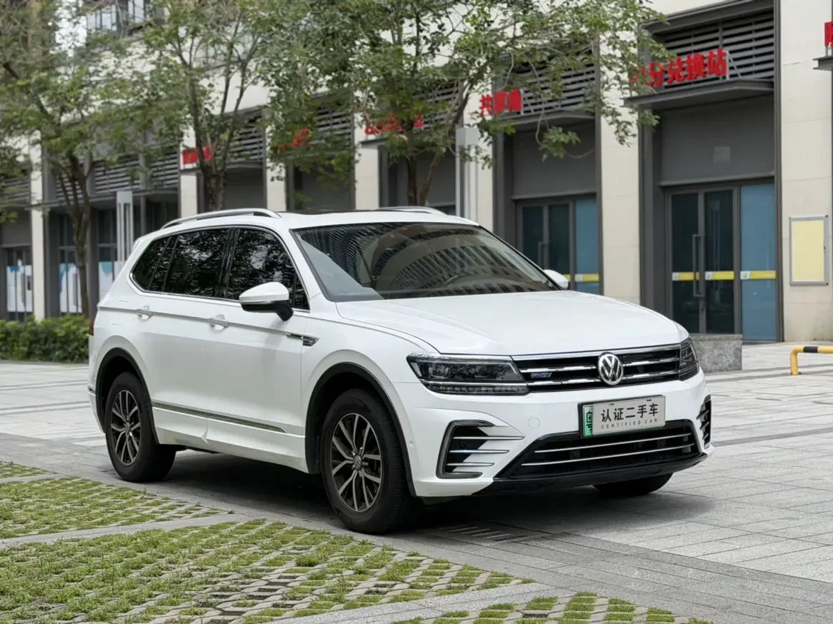 Volkswagen Tiguan L PHEV