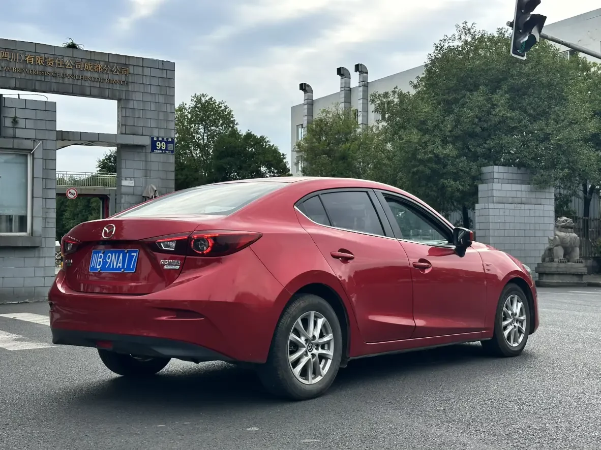 Mazda Axela