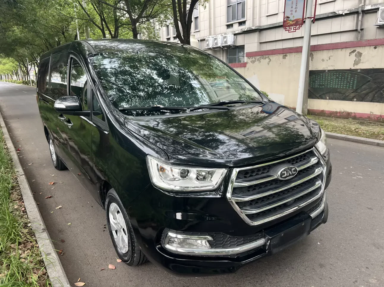JAC Ruifeng M4