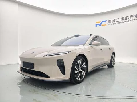 NIO ET5  из Китая