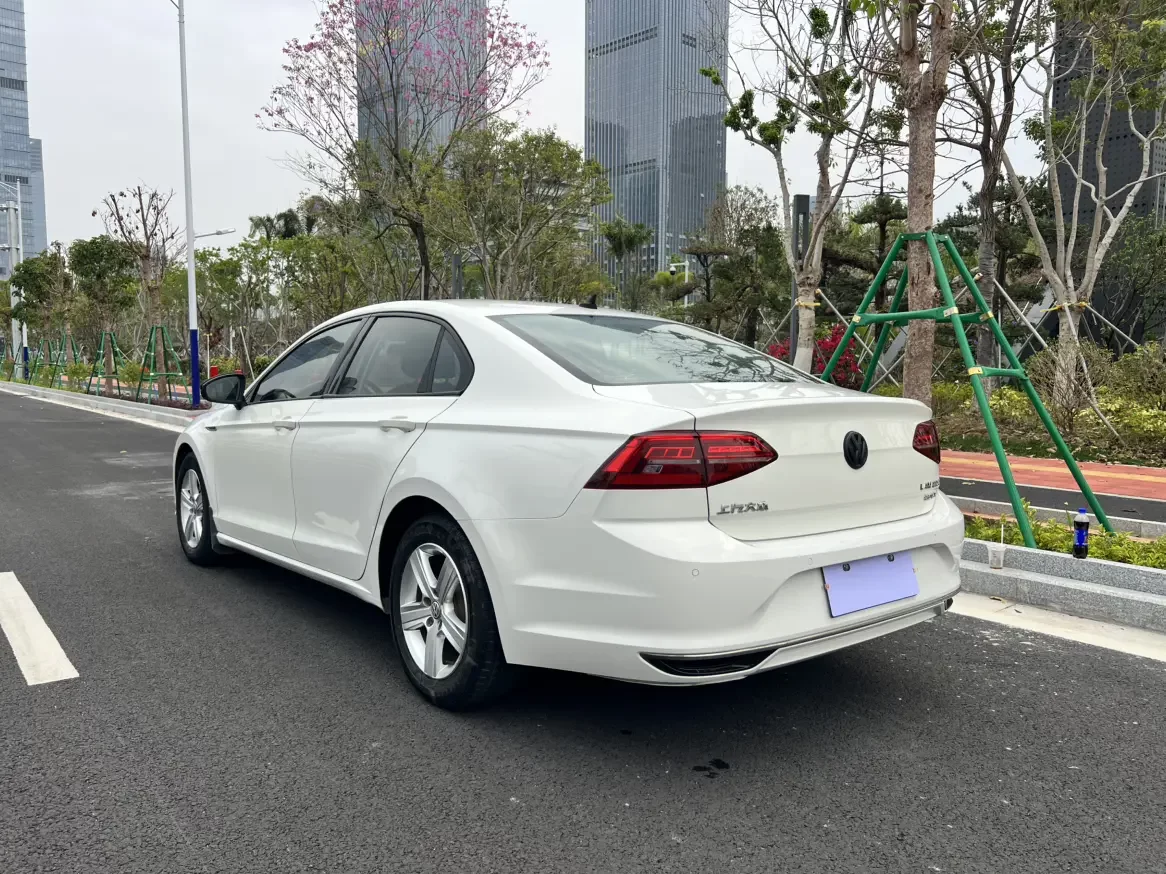 Volkswagen Lamando