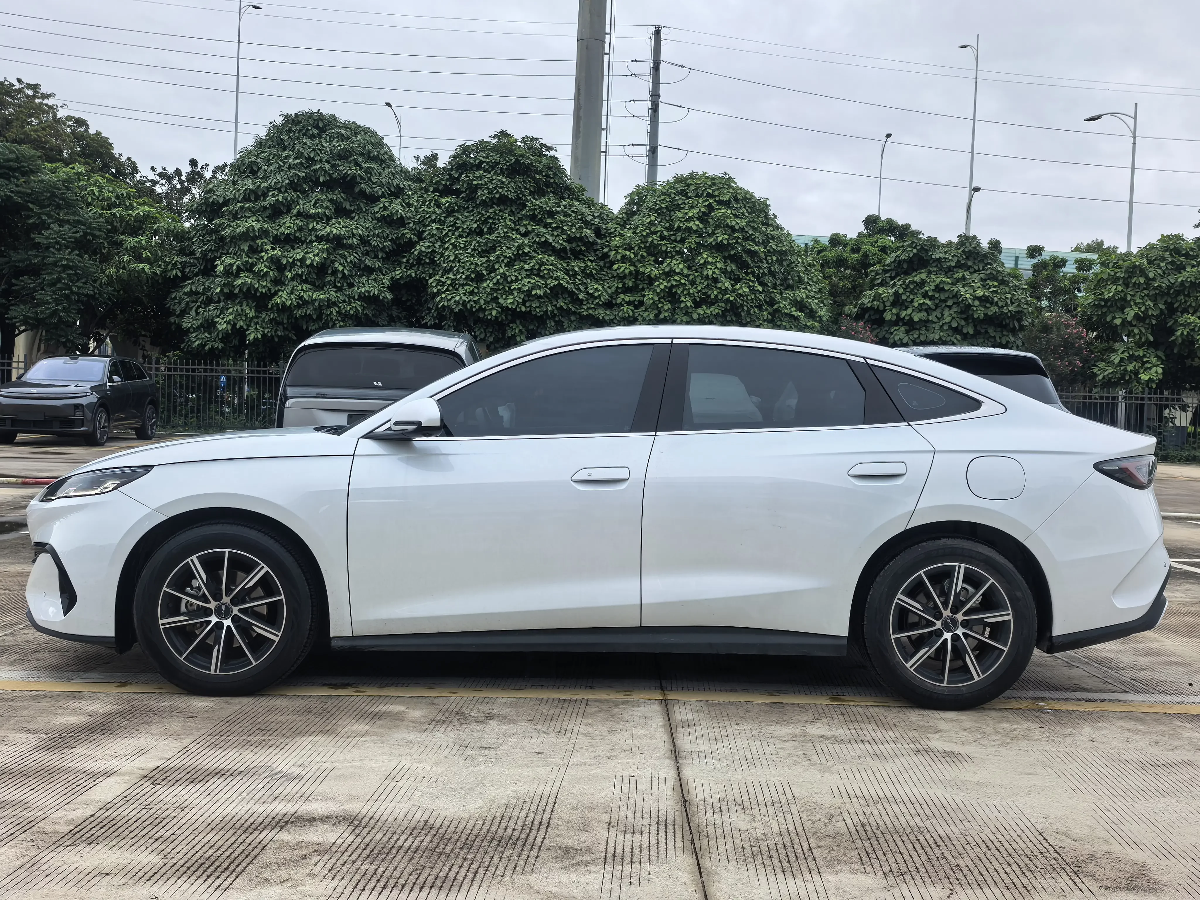 BYD Seal 06DM