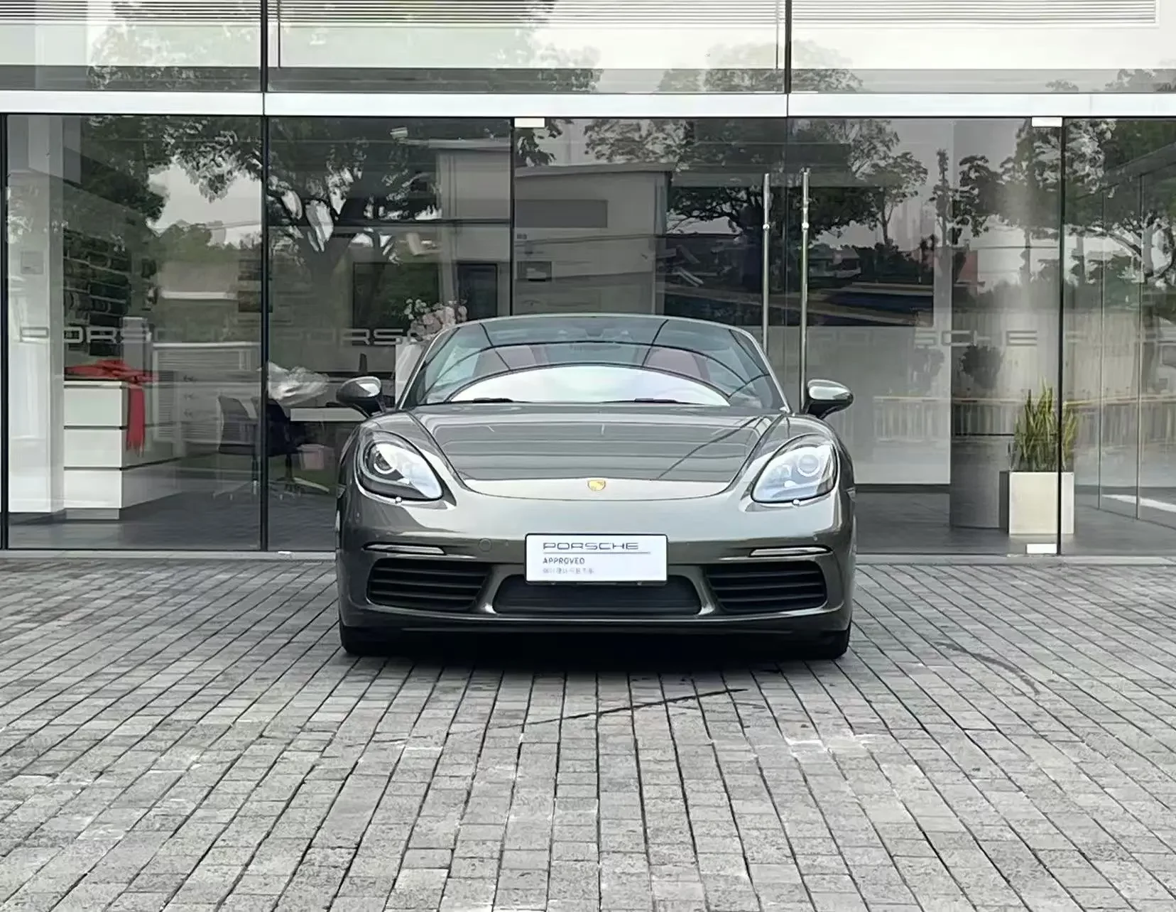 Porsche 718