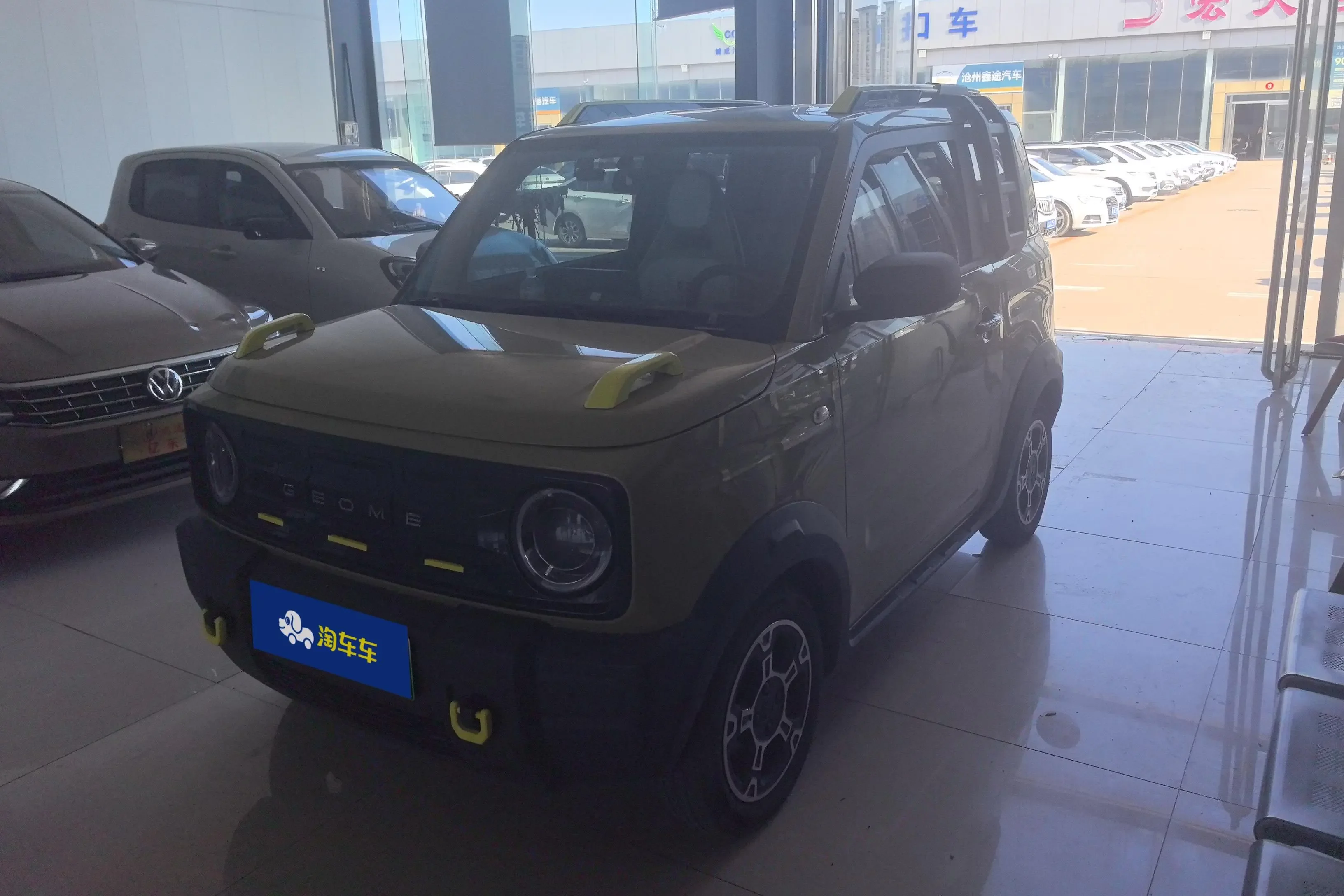 Geely panda