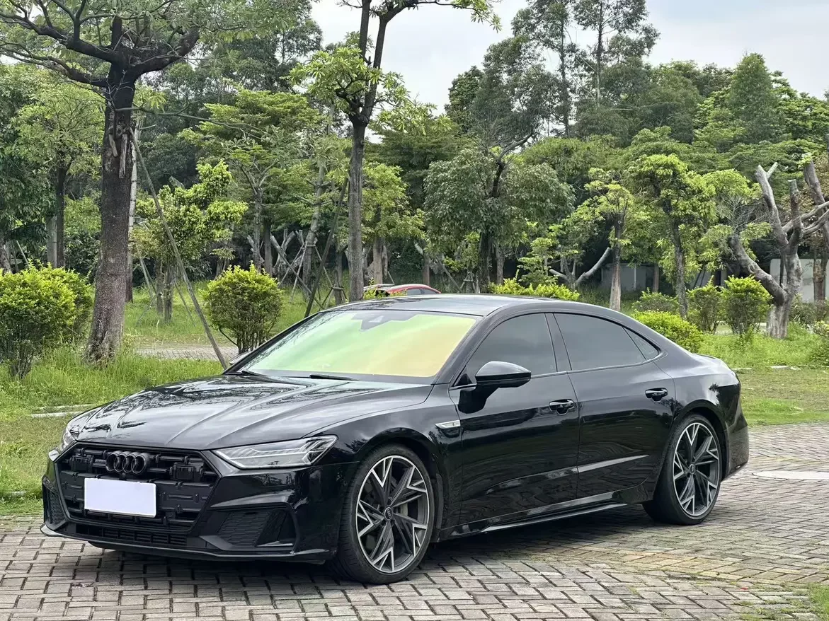 Audi A7L