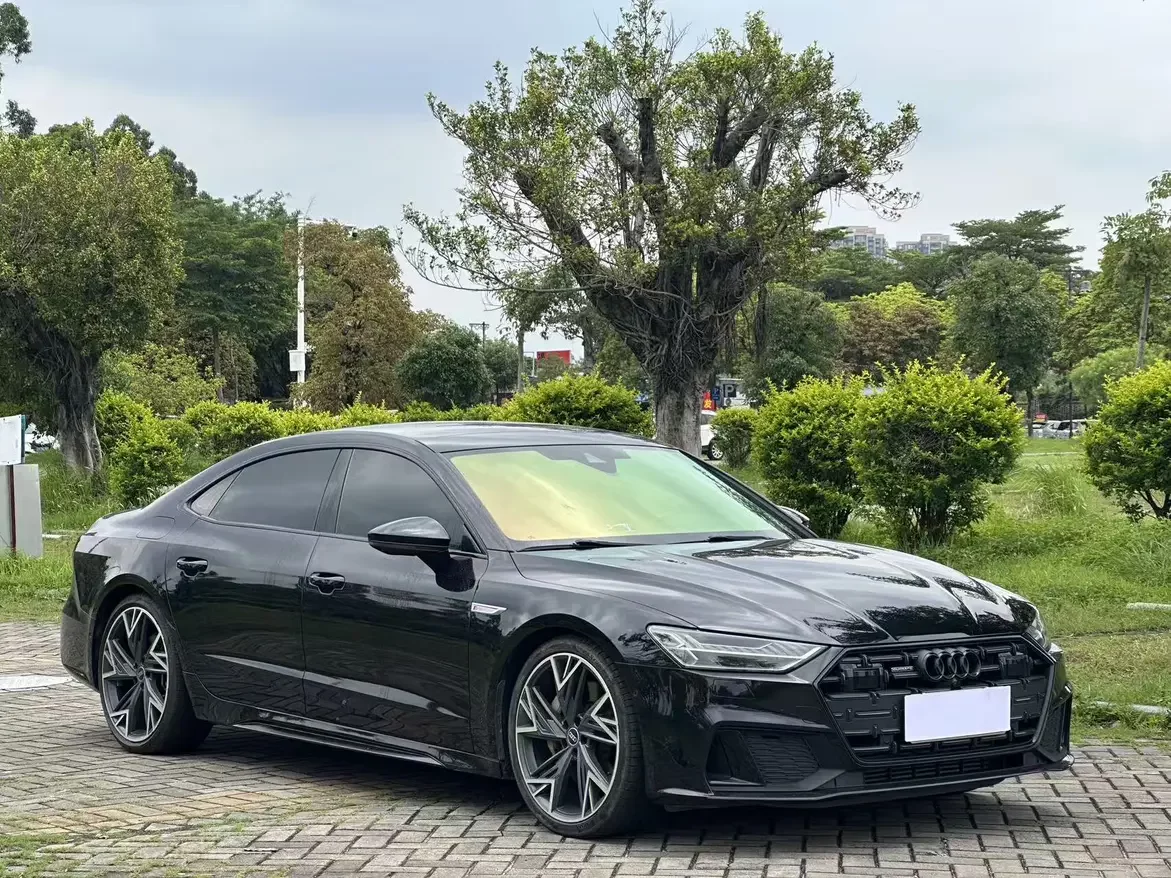Audi A7L
