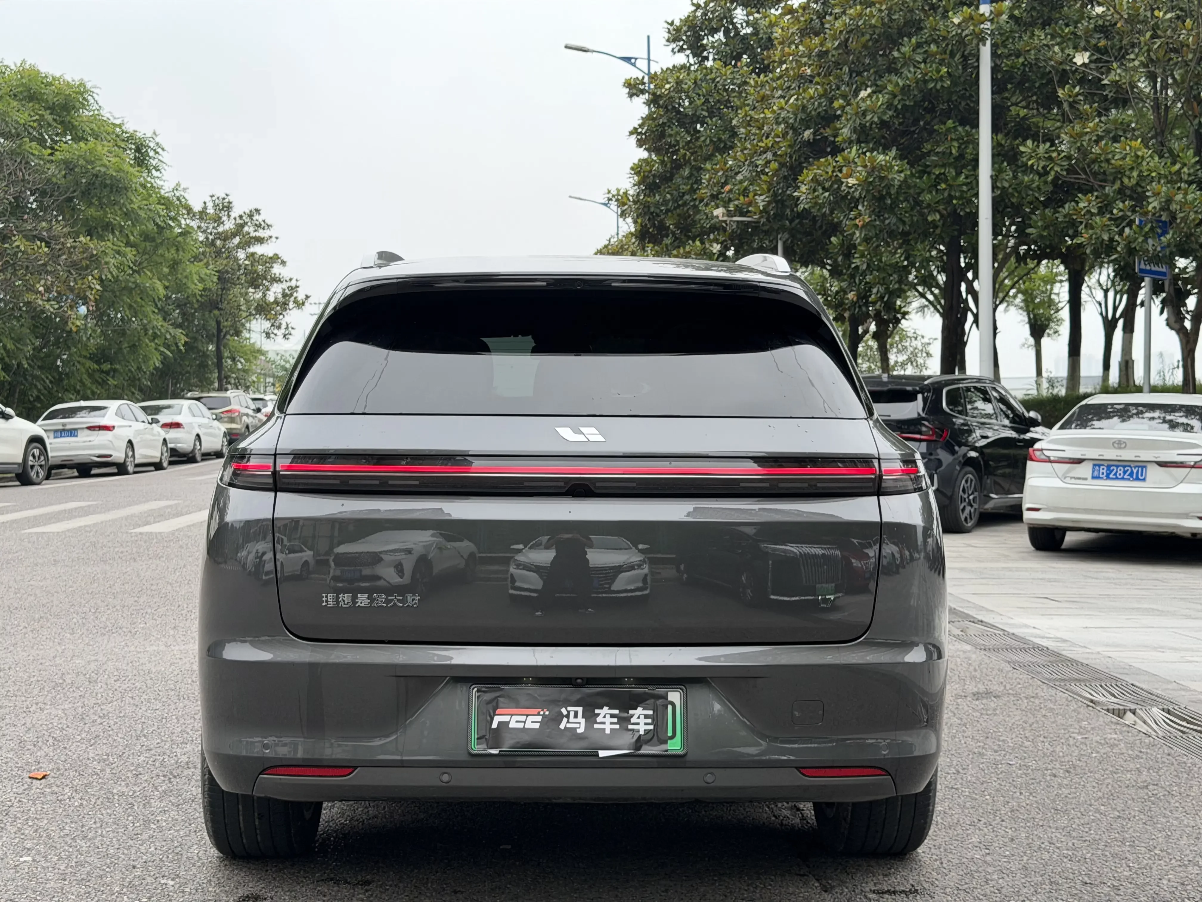 Lixiang L7