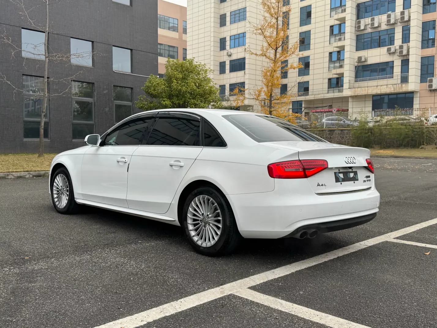 Audi A4L