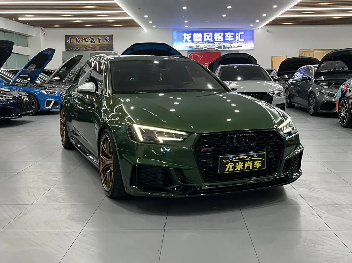 Audi RS 4