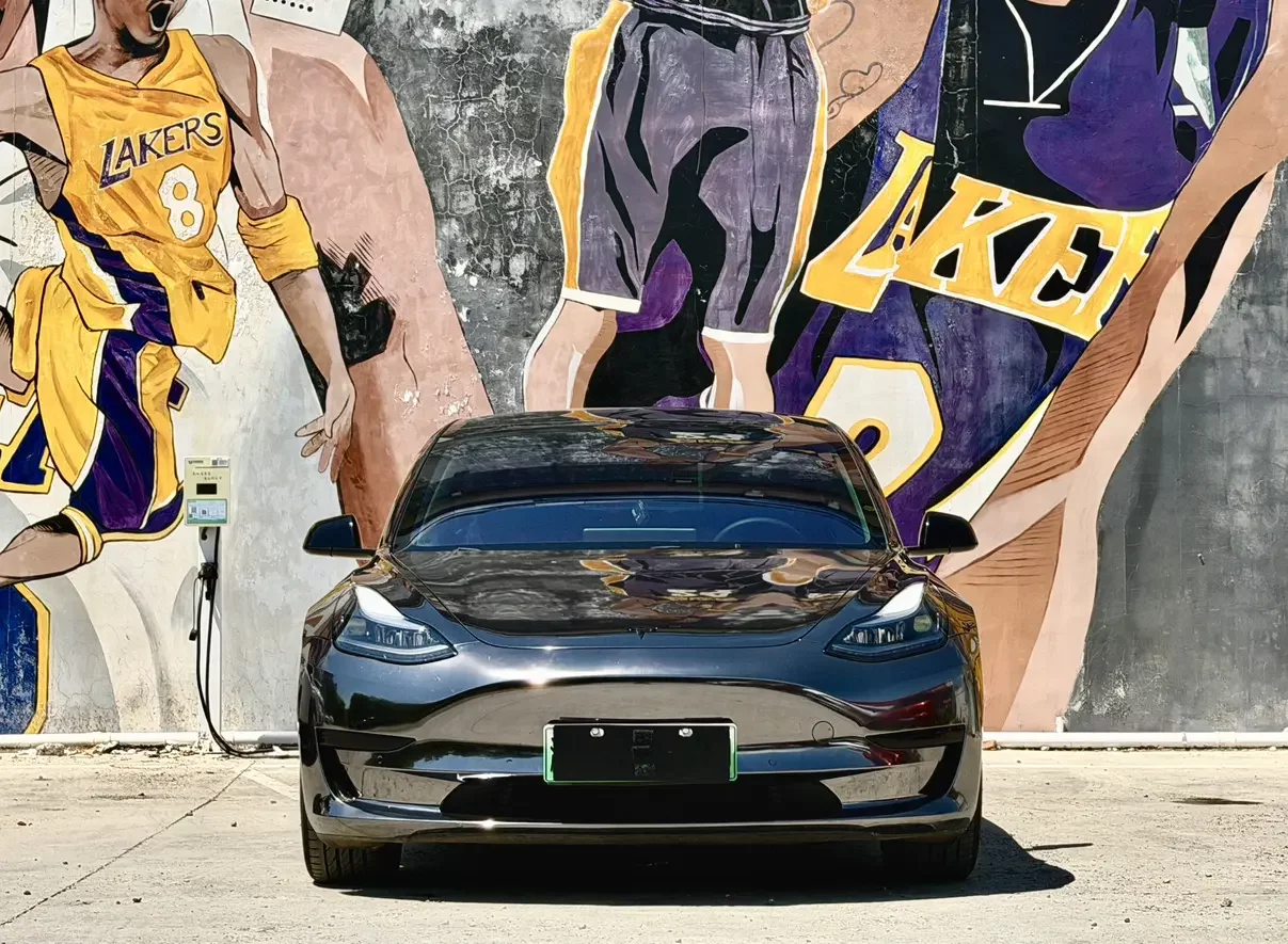 Tesla Model 3  из Китая