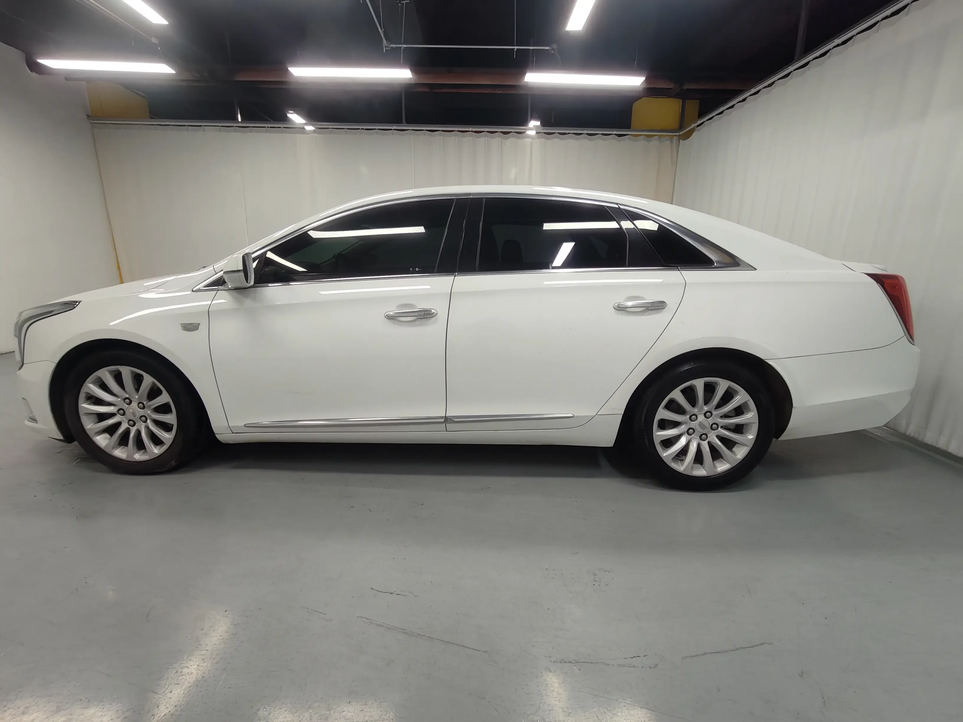 Cadillac XTS