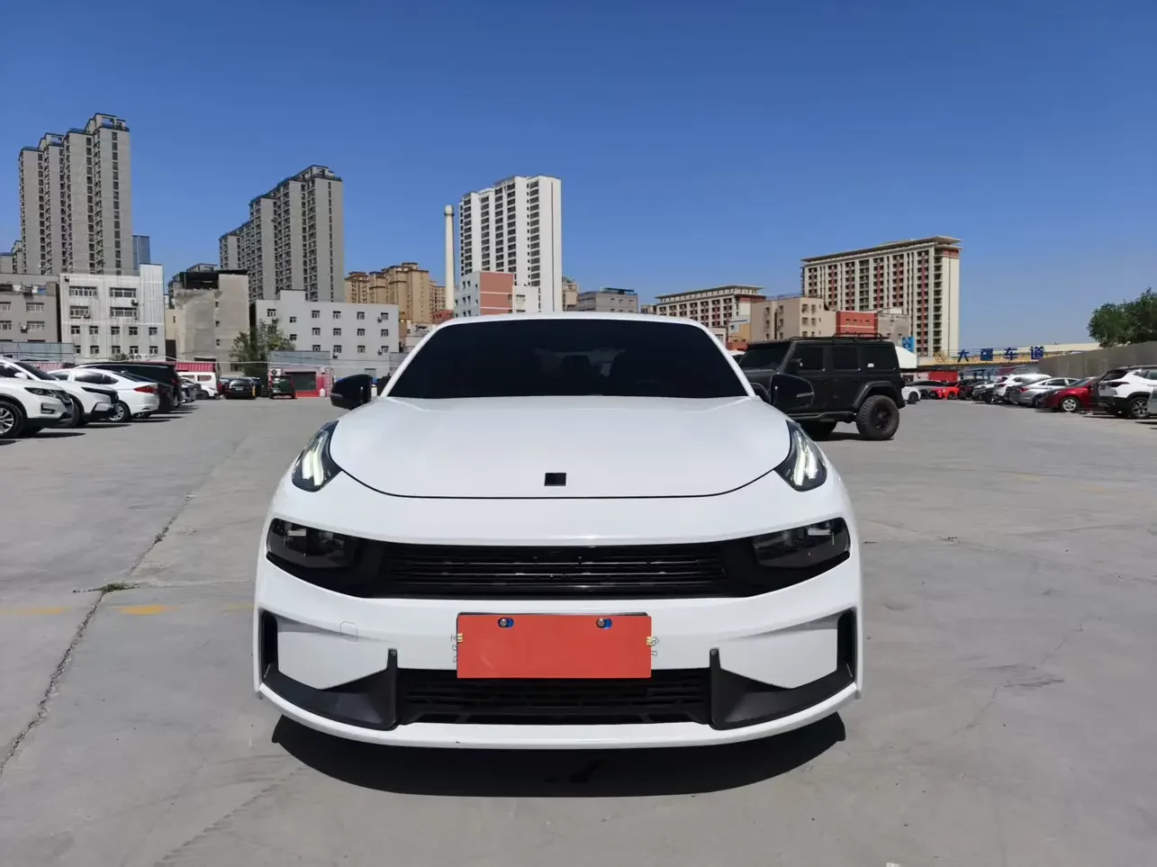 Lynk & Co 03