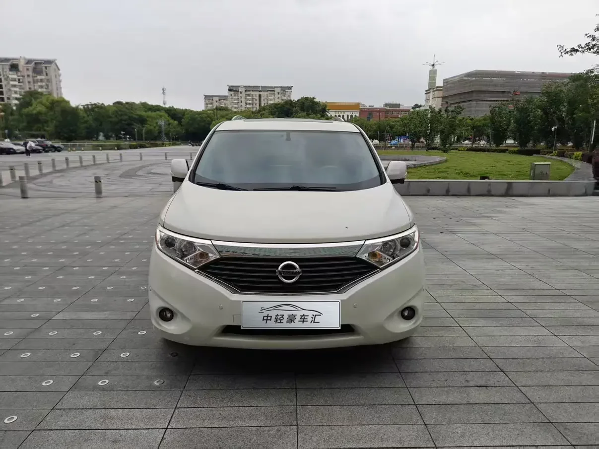 Nissan nobleman