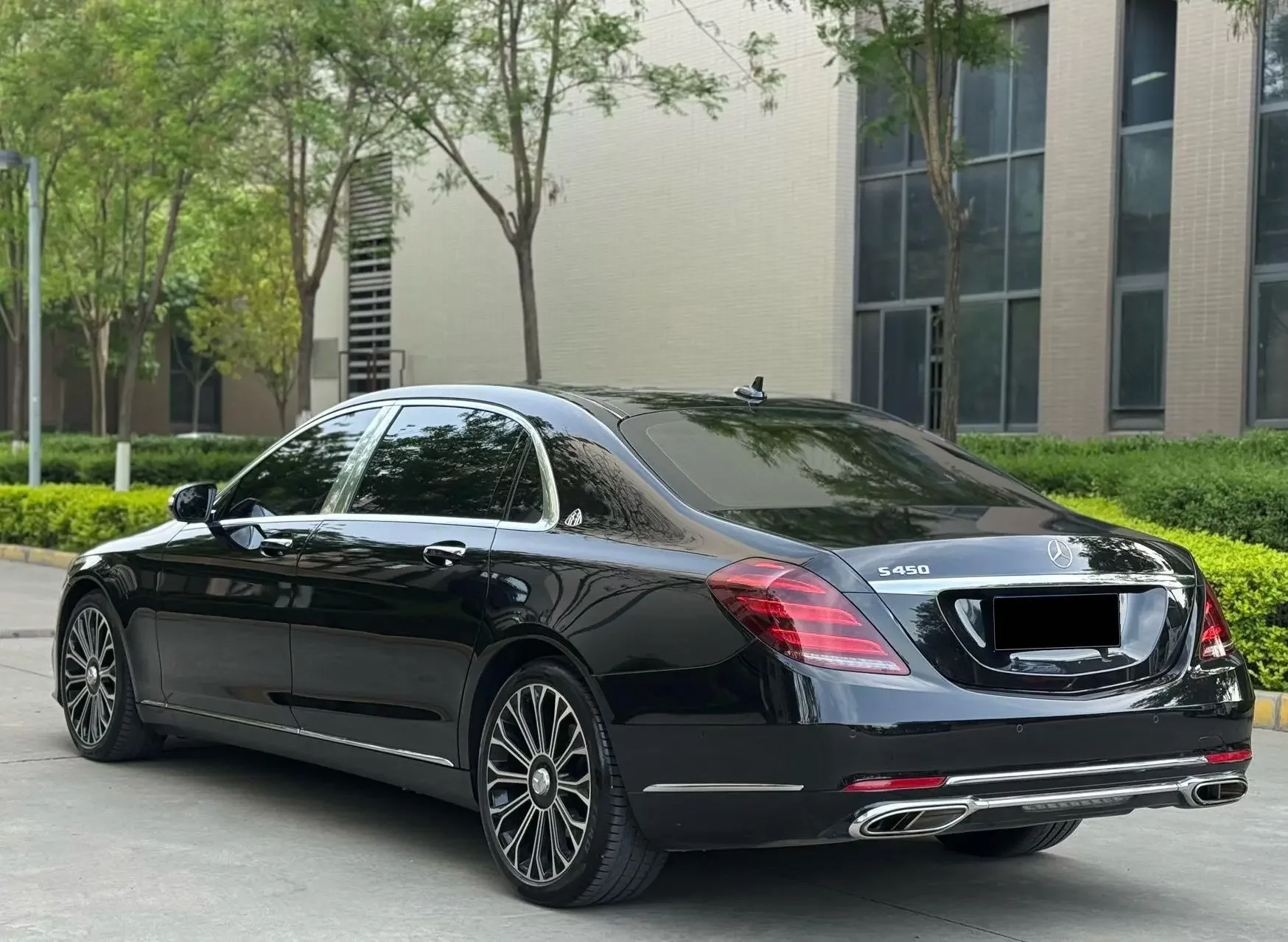 Mercedes-Benz Maybach S-Class