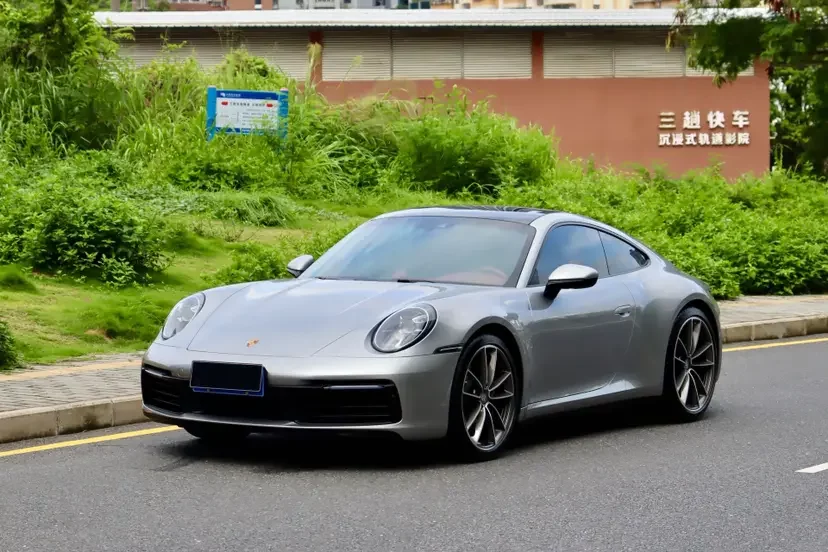 Porsche 911