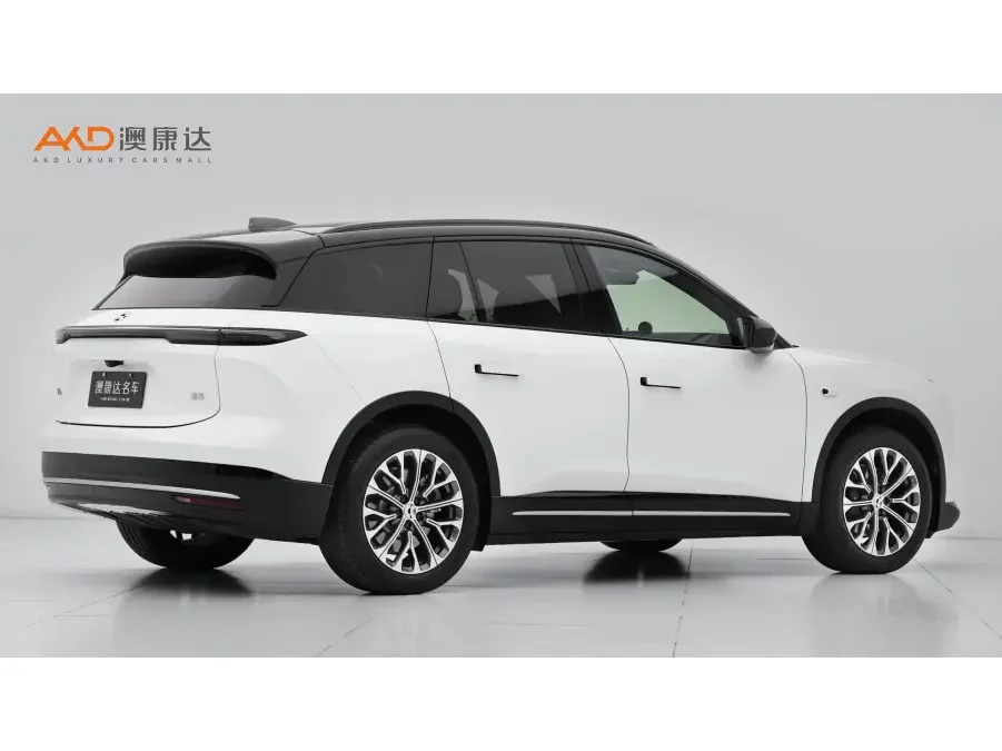 NIO ES6