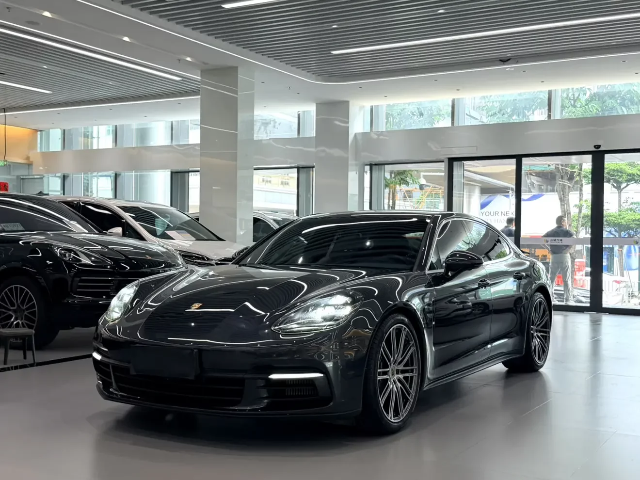 Porsche Panamera