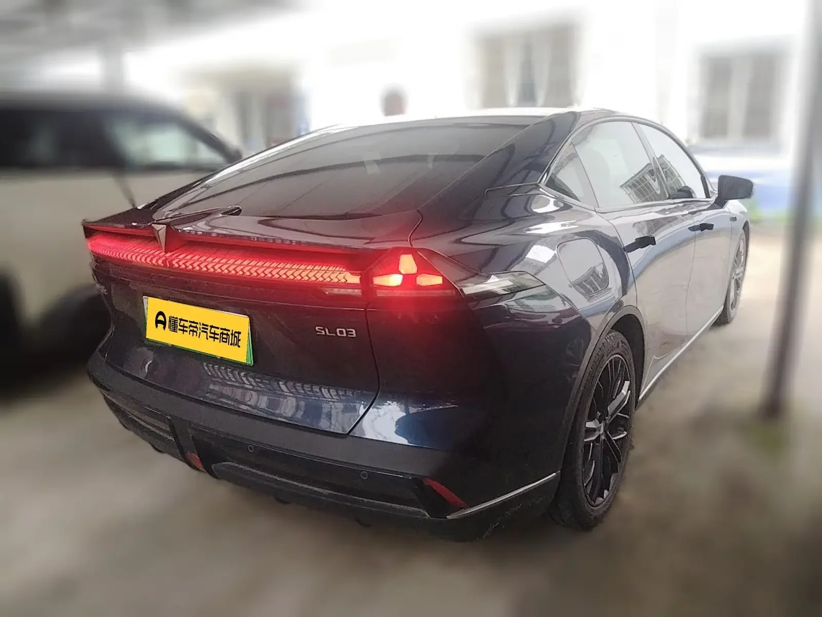Deepal Dark blue SL03