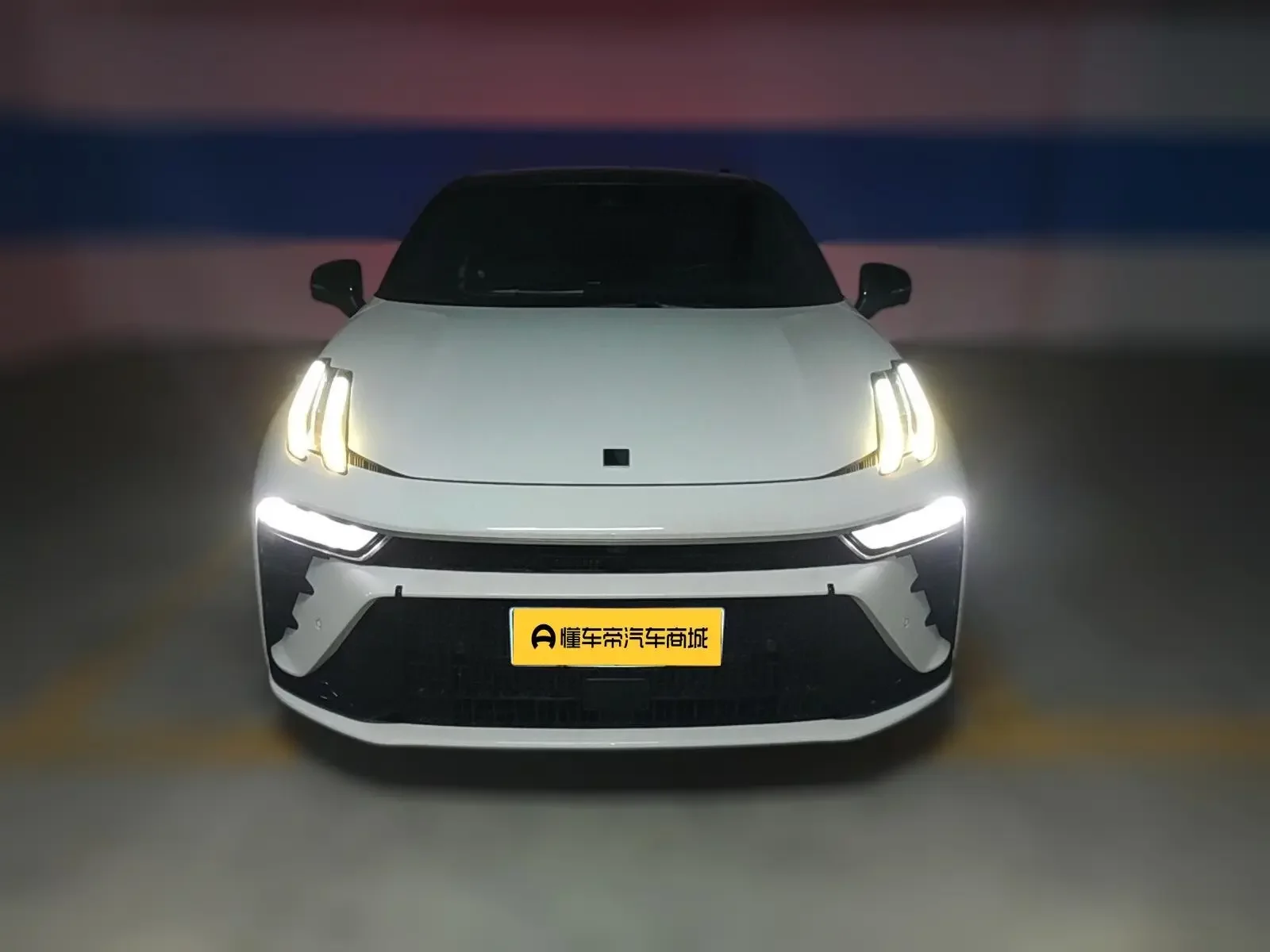 Lynk & Co 03