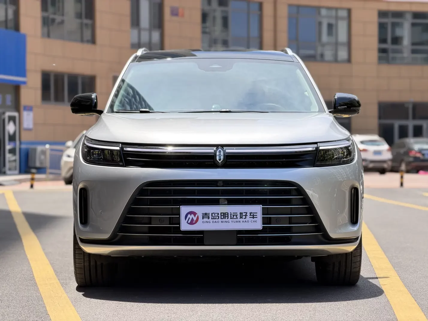 AITO M7 (Wenjie M7)  из Китая