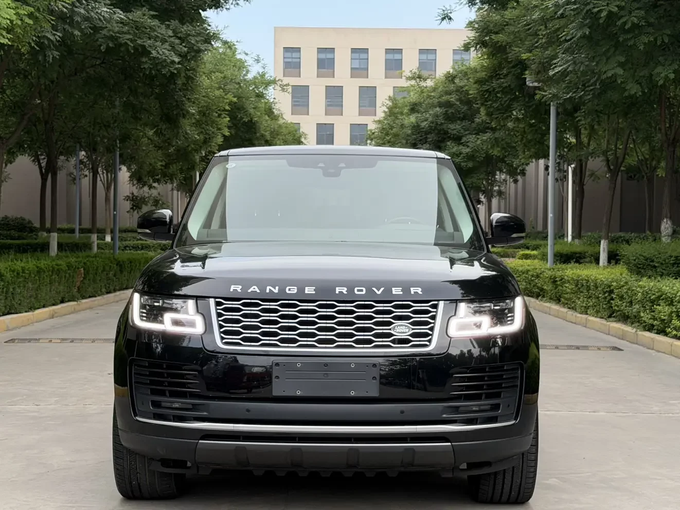 Land Rover range rover